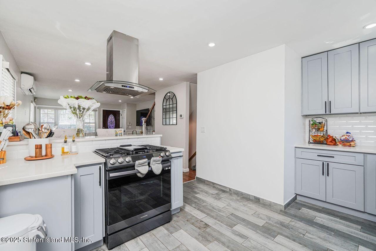 330 Virginia Avenue, Staten Island, NY, 10305 image 8