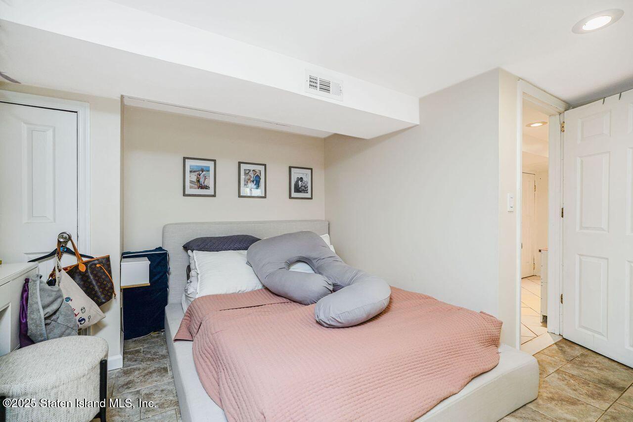 330 Virginia Avenue, Staten Island, NY, 10305 image 25