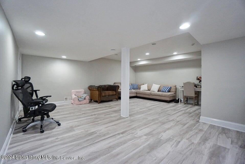 116 Fine Blvd, Staten Island, NY, 10314 image 32