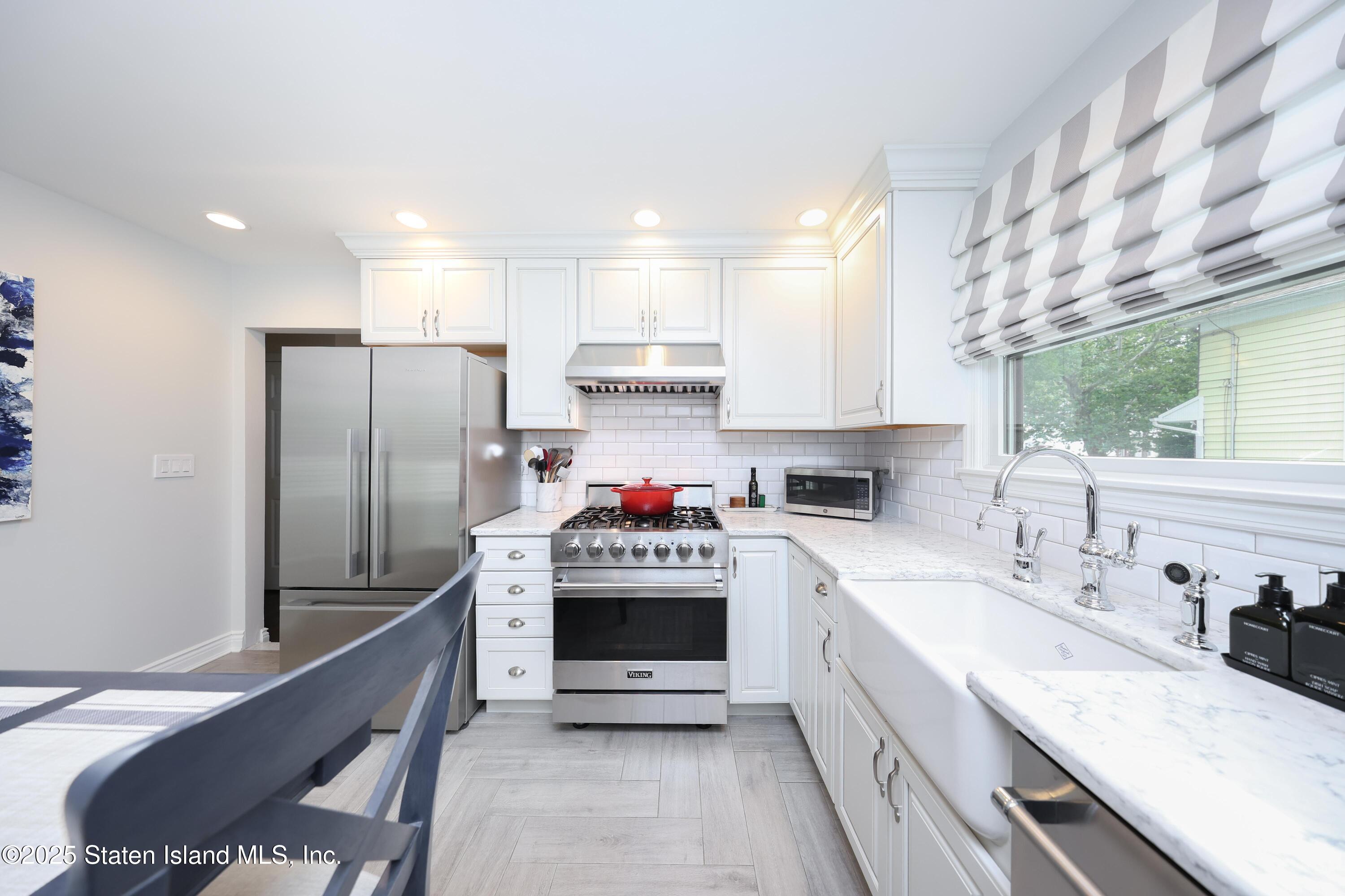 54 S Railroad Avenue, Staten Island, NY, 10305 image 8