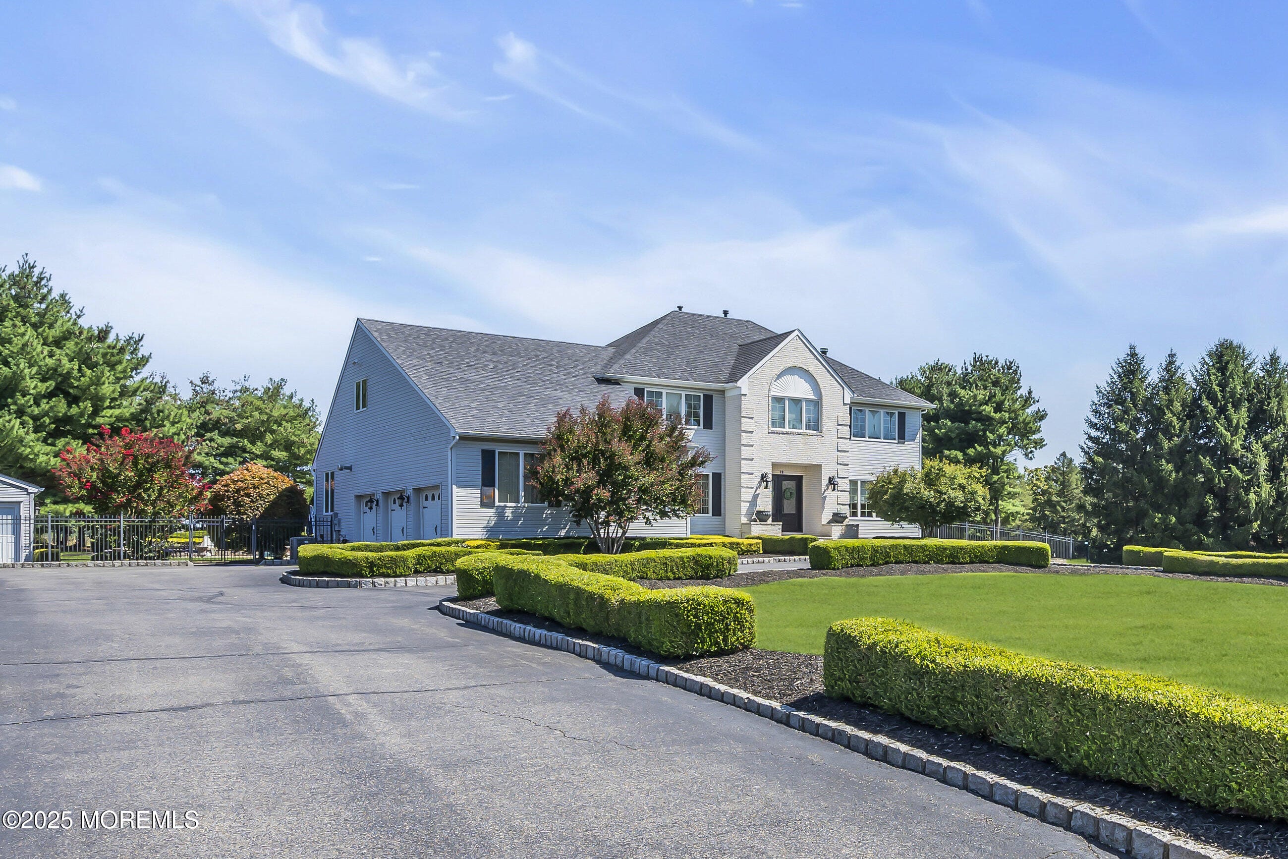 12 Clayton Drive Image 3