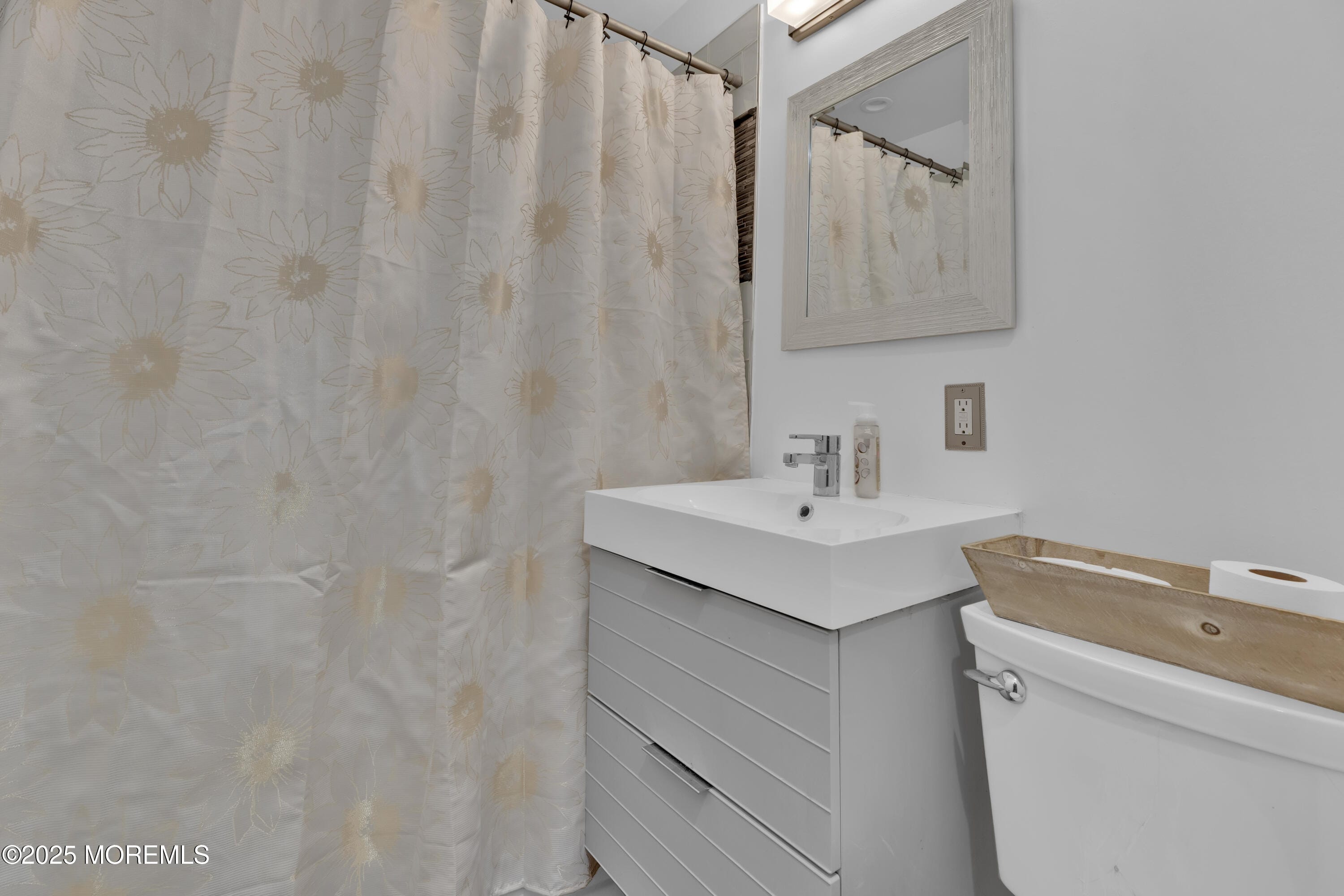 350 Riverdale Drive, Keyport, NJ, 07735 image 16
