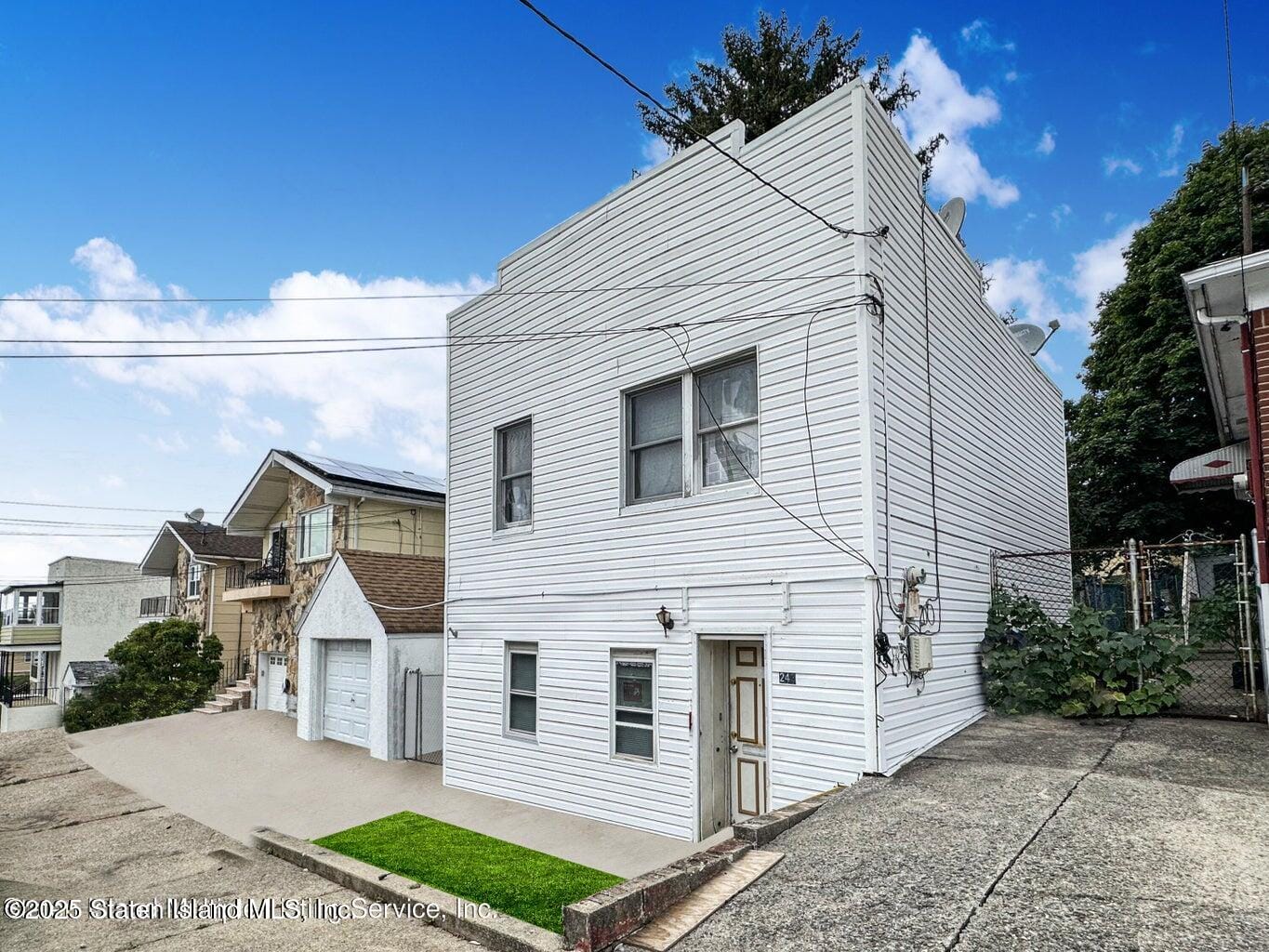 243 Wellbrook Avenue Image 2