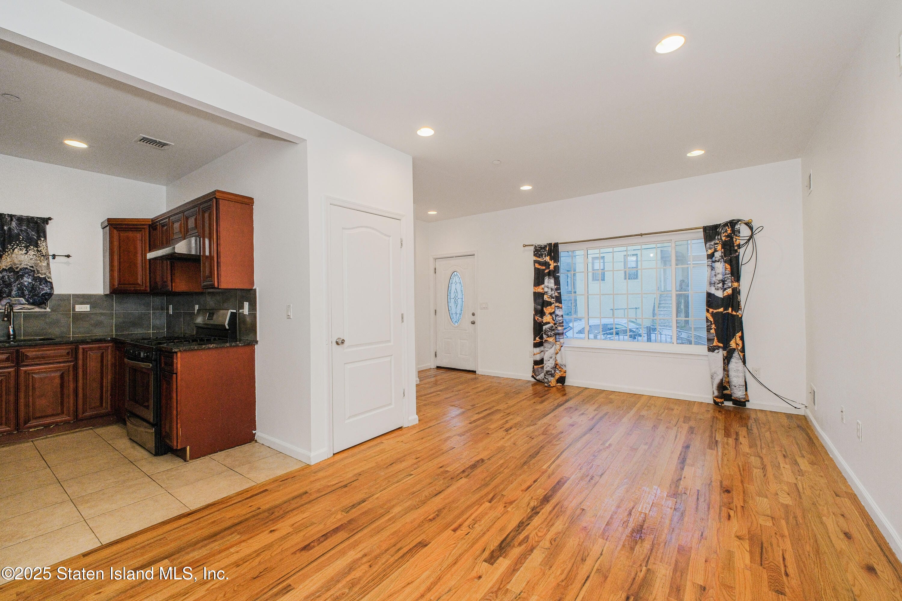 29 Stanley Avenue, Staten Island, NY, 10301 image 6