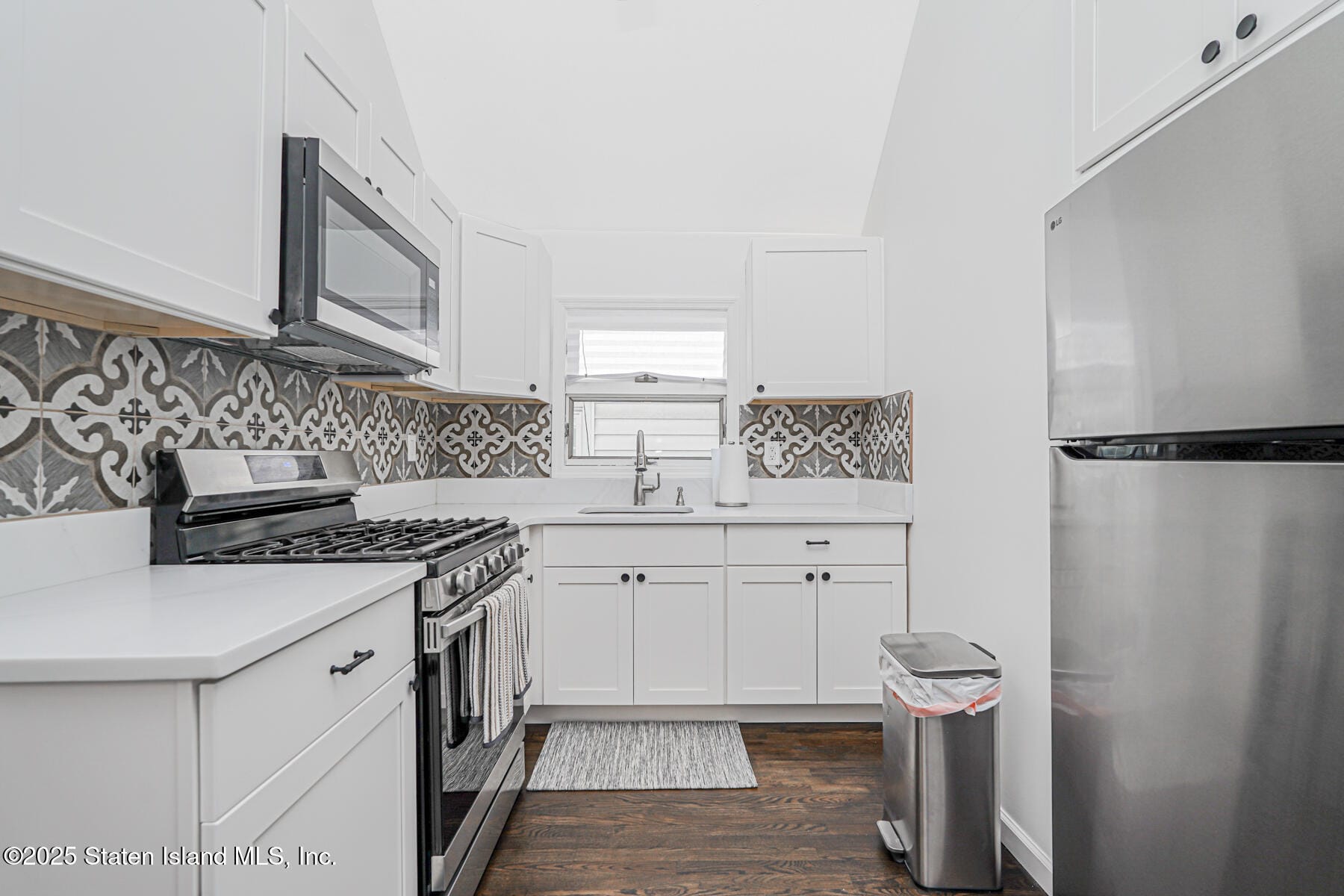 422 Hunter Avenue, Staten Island, NY, 10306 image 6