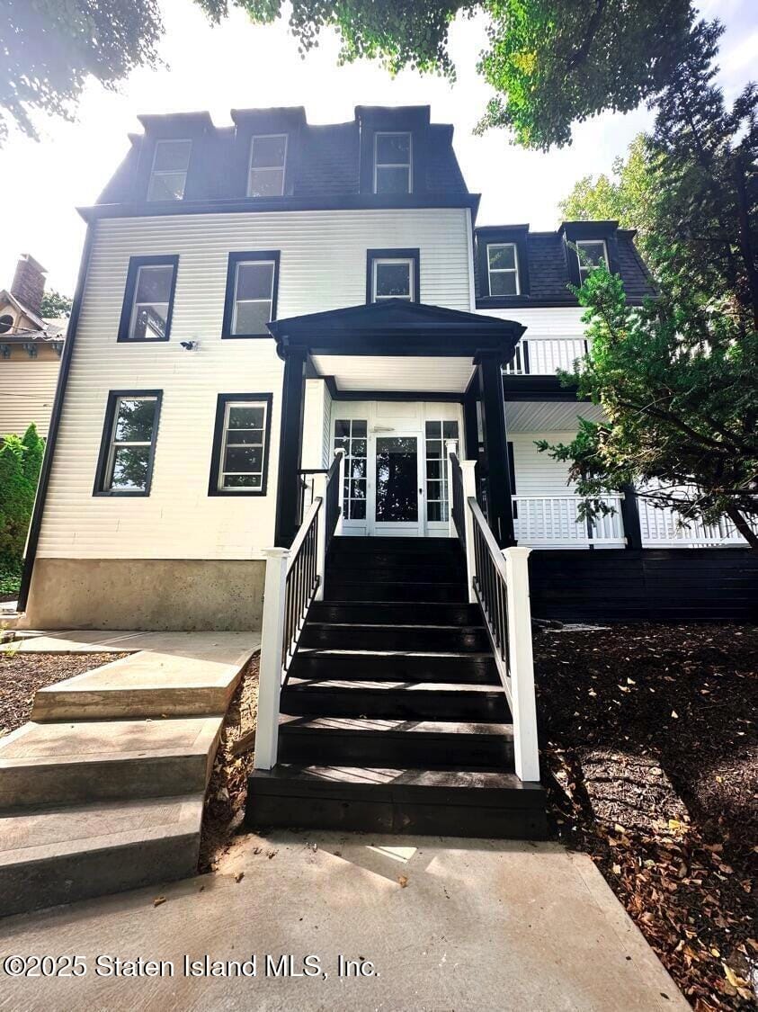 212 St. Pauls Avenue Image 2
