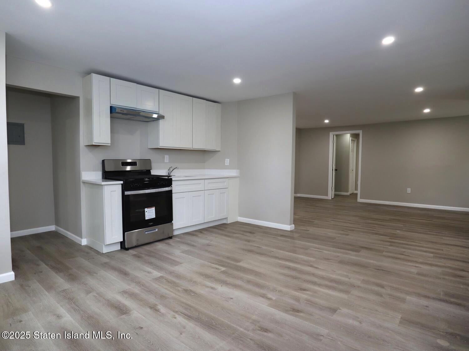 212 St. Pauls Avenue, Staten Island, NY, 10304 image 22