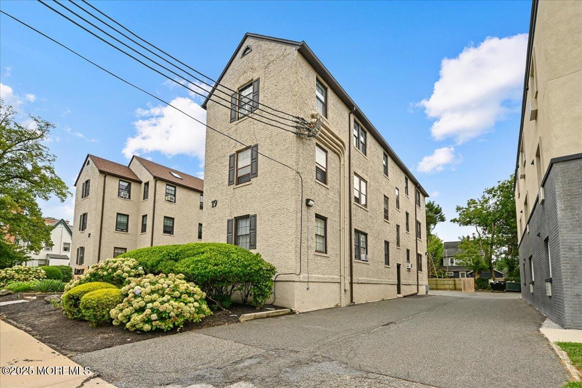 17 Leroy Place 3B Image 5