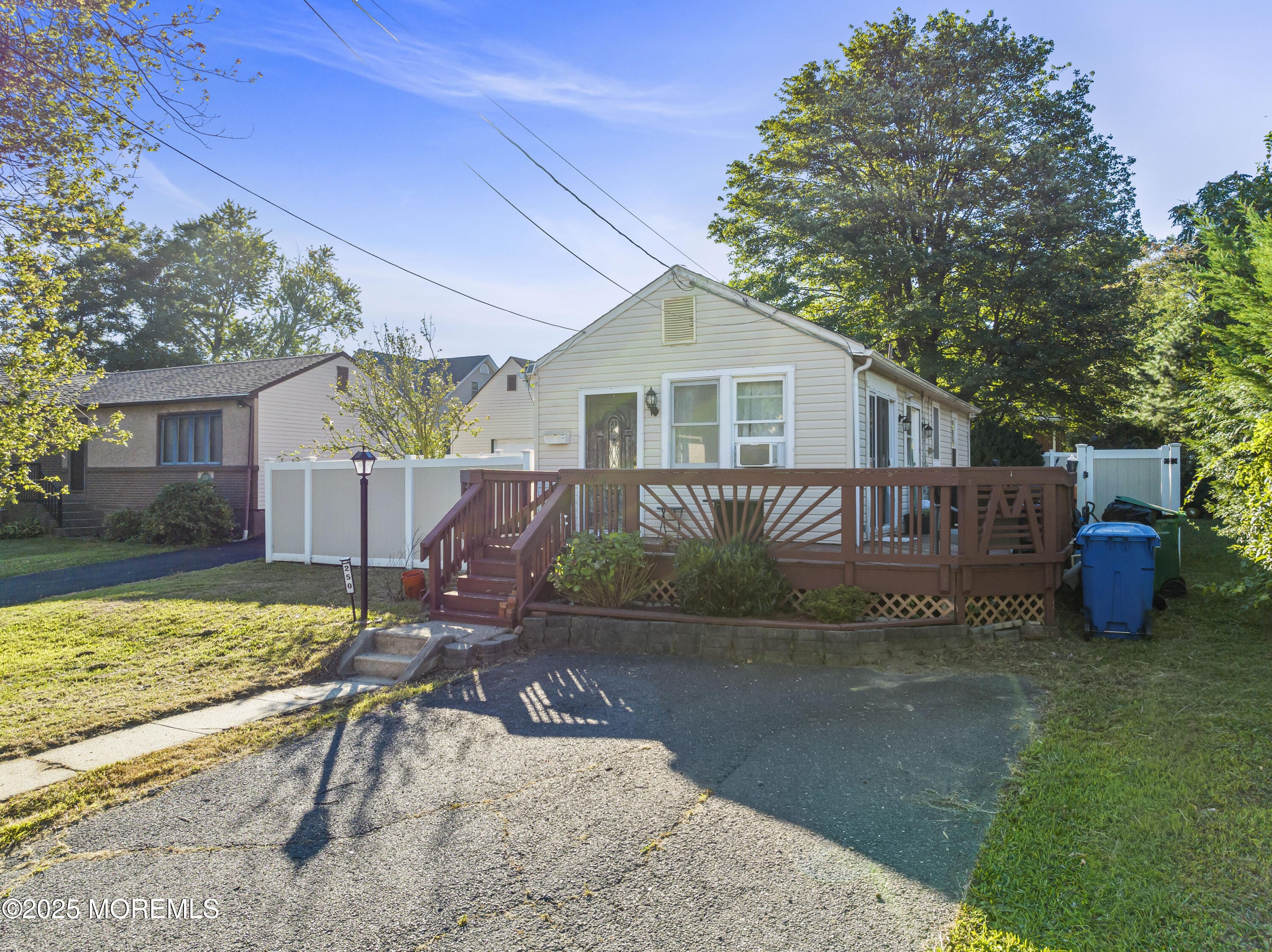 250 Brookside Avenue, Laurence Harbor, NJ, 08879