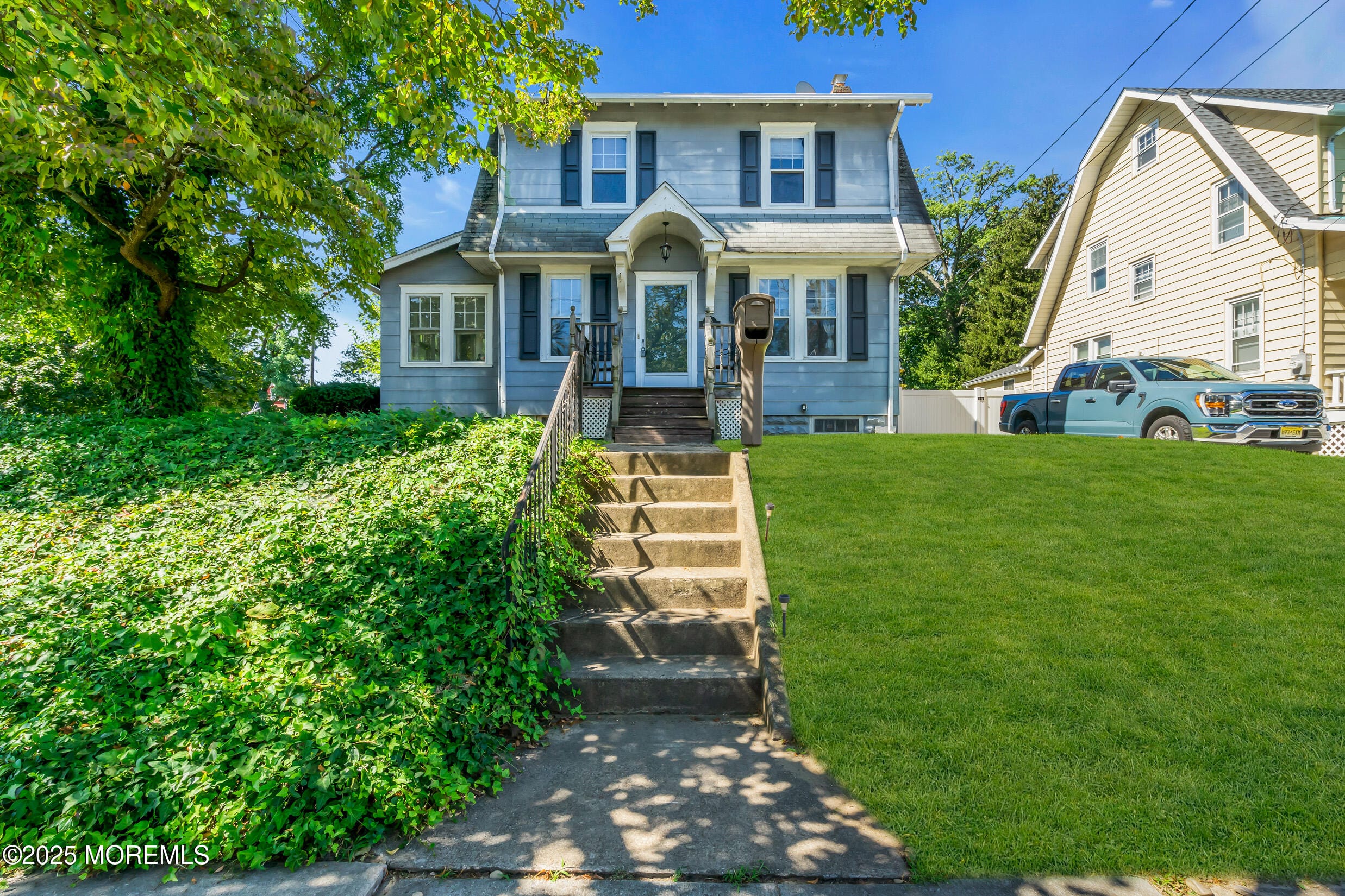 235 Maple Avenue Image 3
