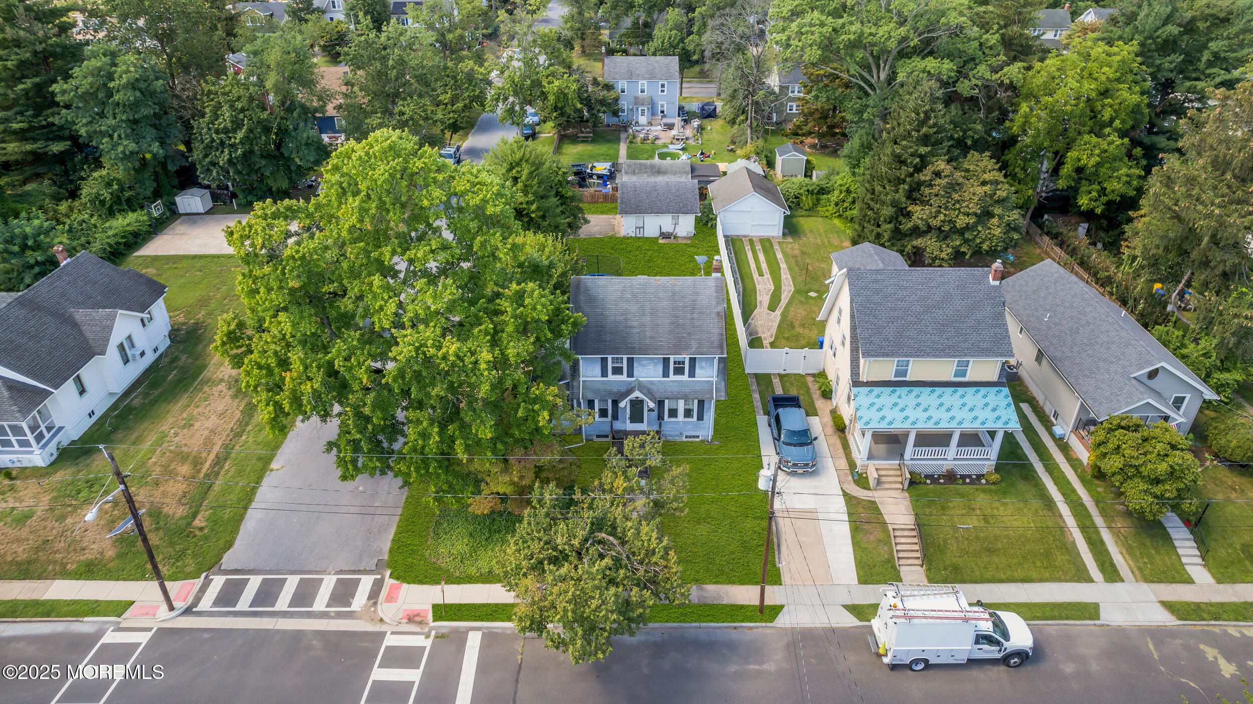 235 Maple Avenue Image 4