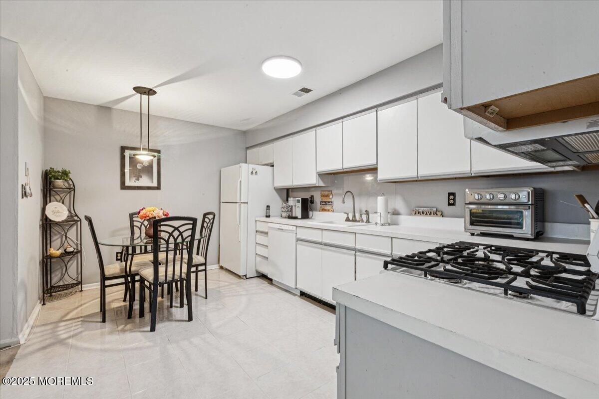 1115 Roseberry Court, Morganville, NJ, 07751 image 9