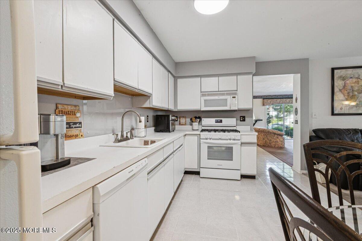 1115 Roseberry Court, Morganville, NJ, 07751 image 10
