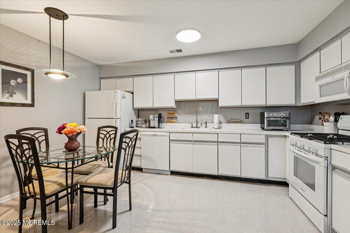 1115 Roseberry Court, Morganville, NJ, 07751 image 11
