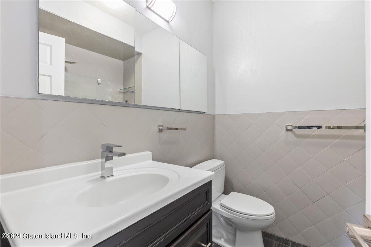 8 Poillon Avenue, Staten Island, NY, 10312 image 32