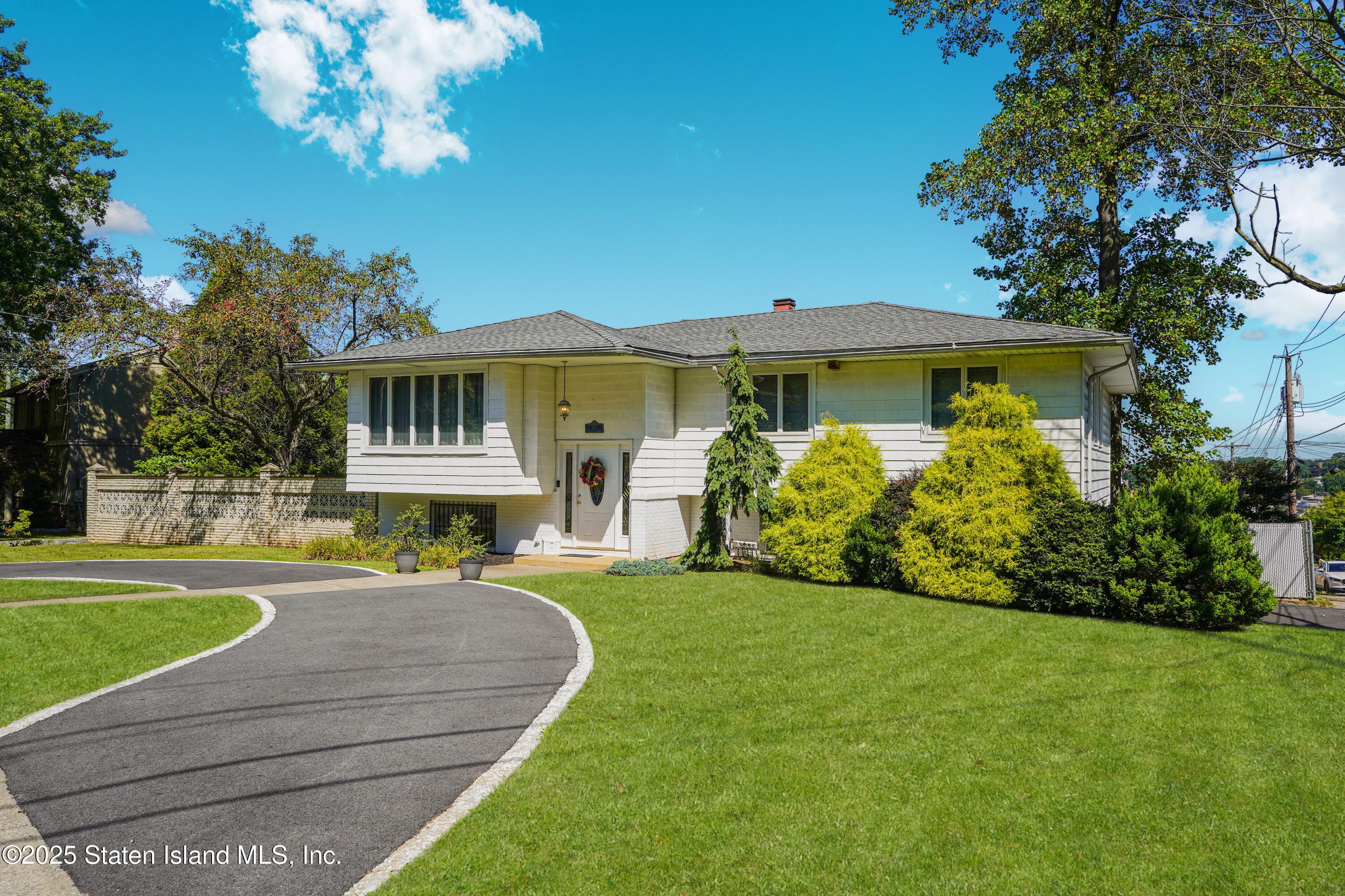 201 Milford Avenue Image 3