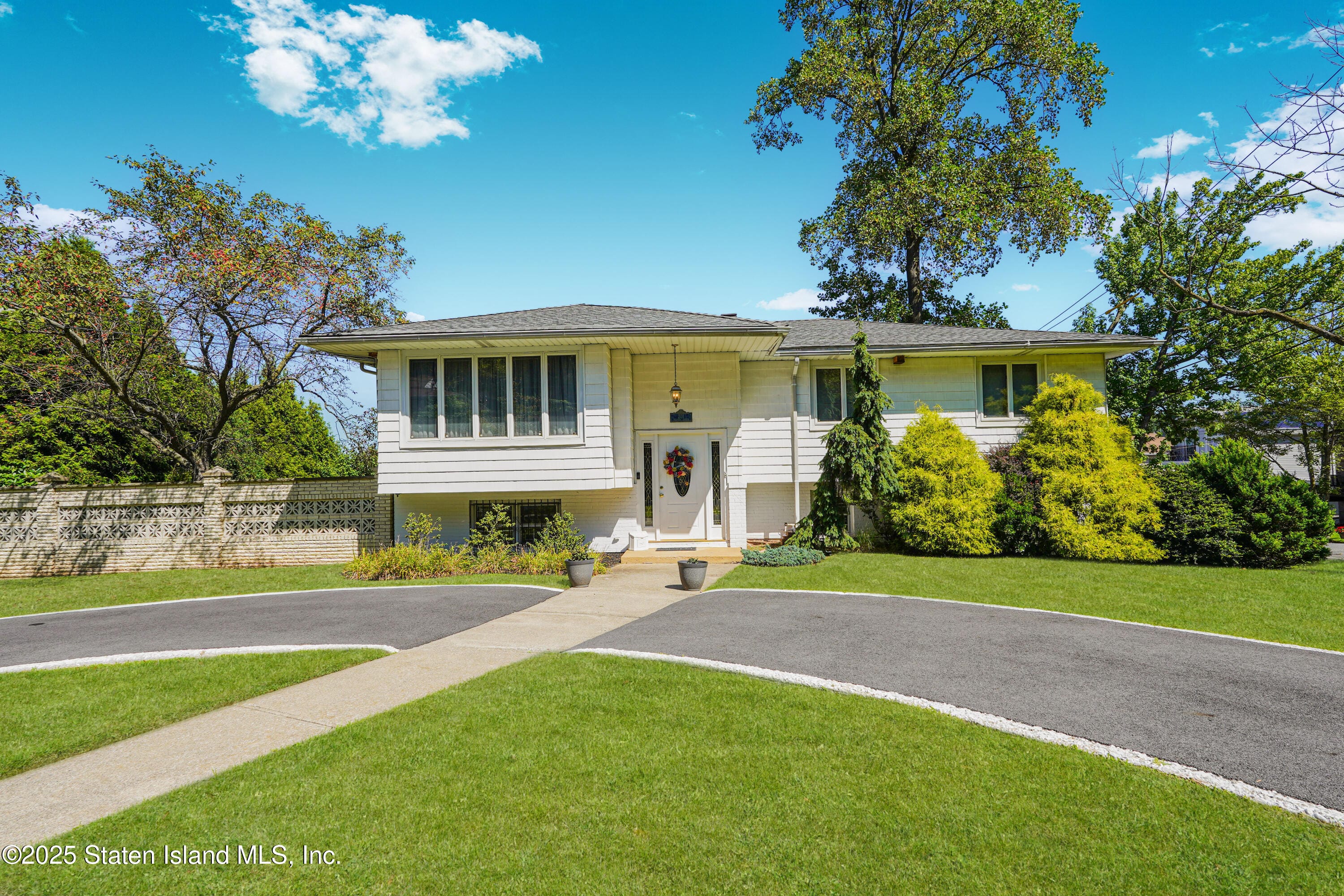 201 Milford Avenue Image 2