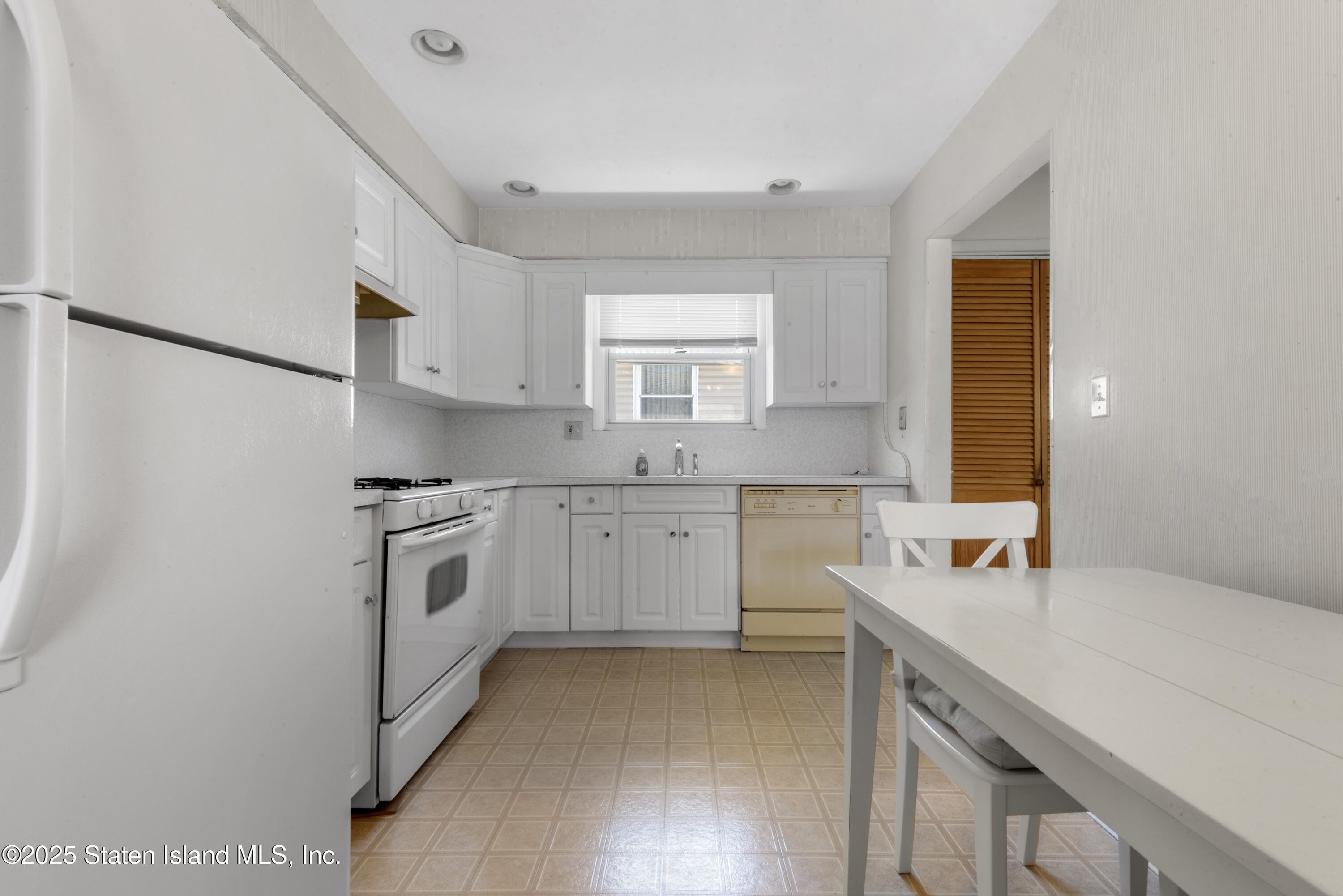 97 Lyndale Avenue, Staten Island, NY, 10312 image 10