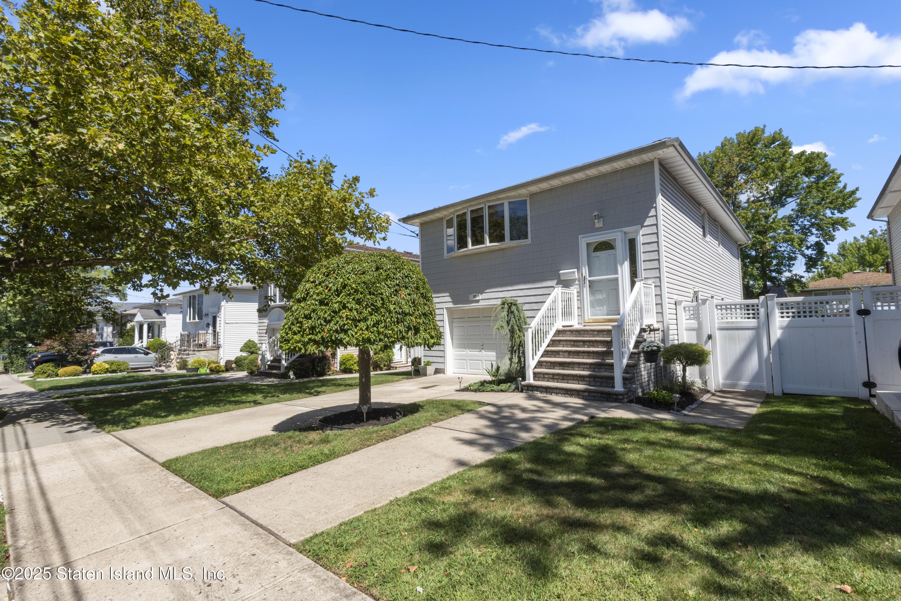 97 Lyndale Avenue, Staten Island, NY, 10312