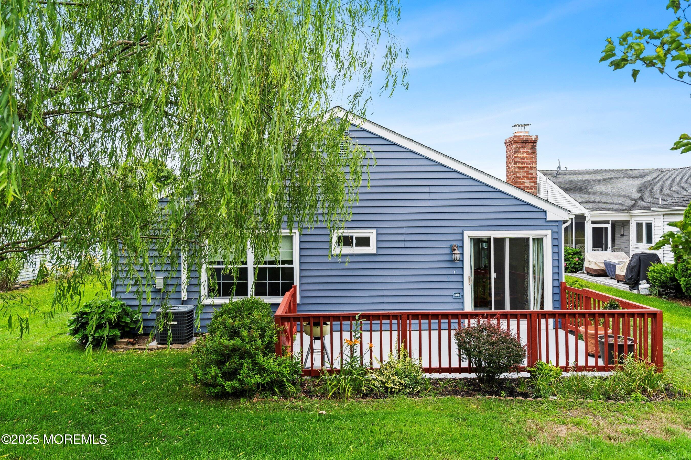 150 Buckingham Drive Image 4