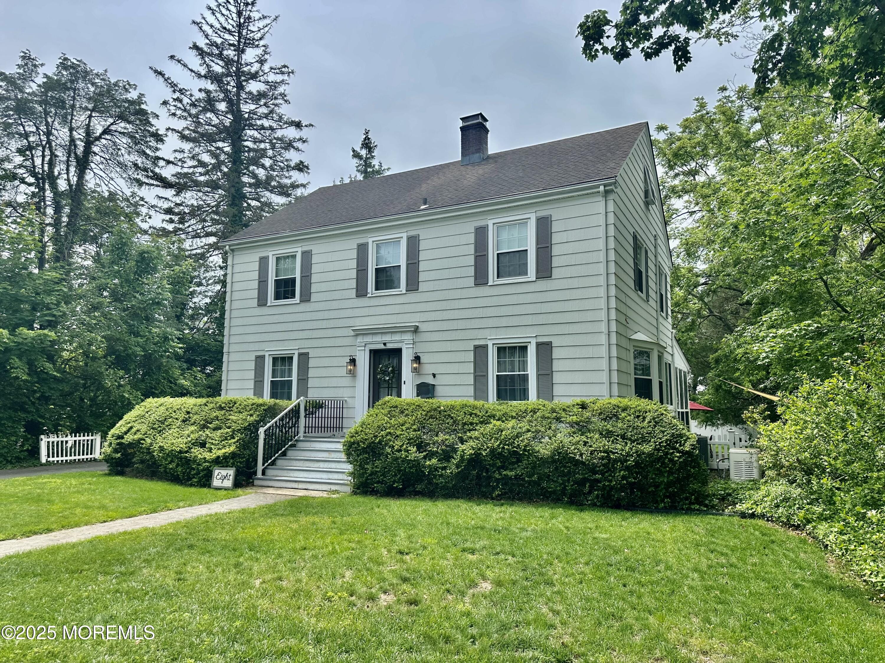 8 Spruce Street Image 3