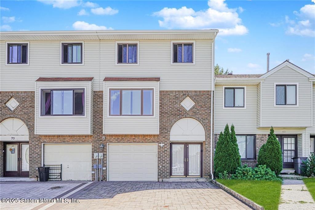 70 Redwood Loop, Staten Island, NY, 10309