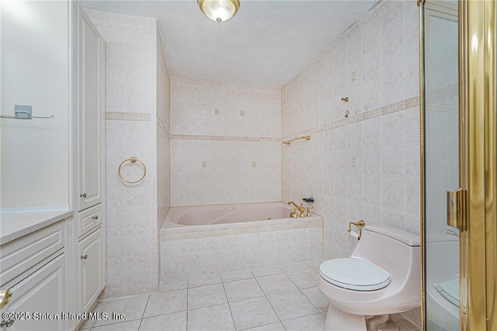 70 Redwood Loop, Staten Island, NY, 10309 image 16