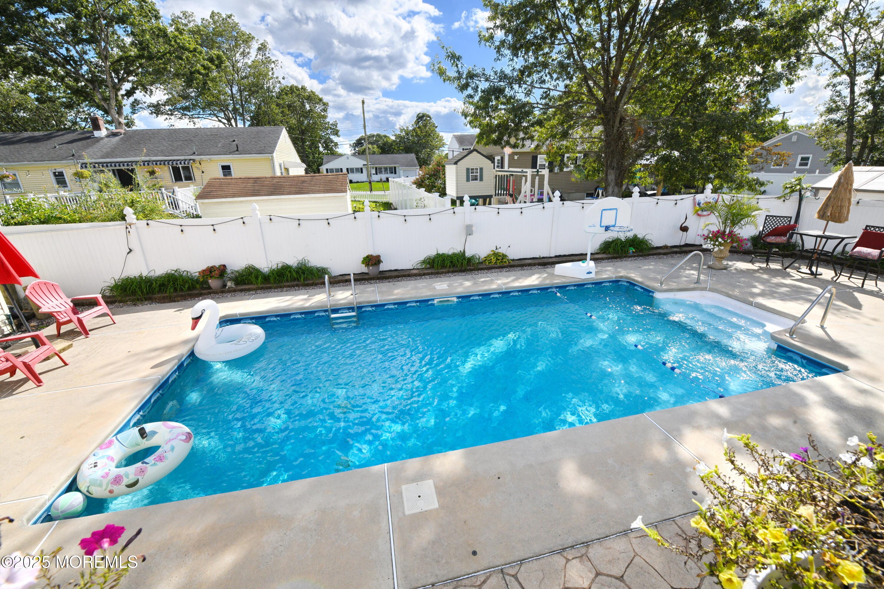 105 Midstreams Place Image 3