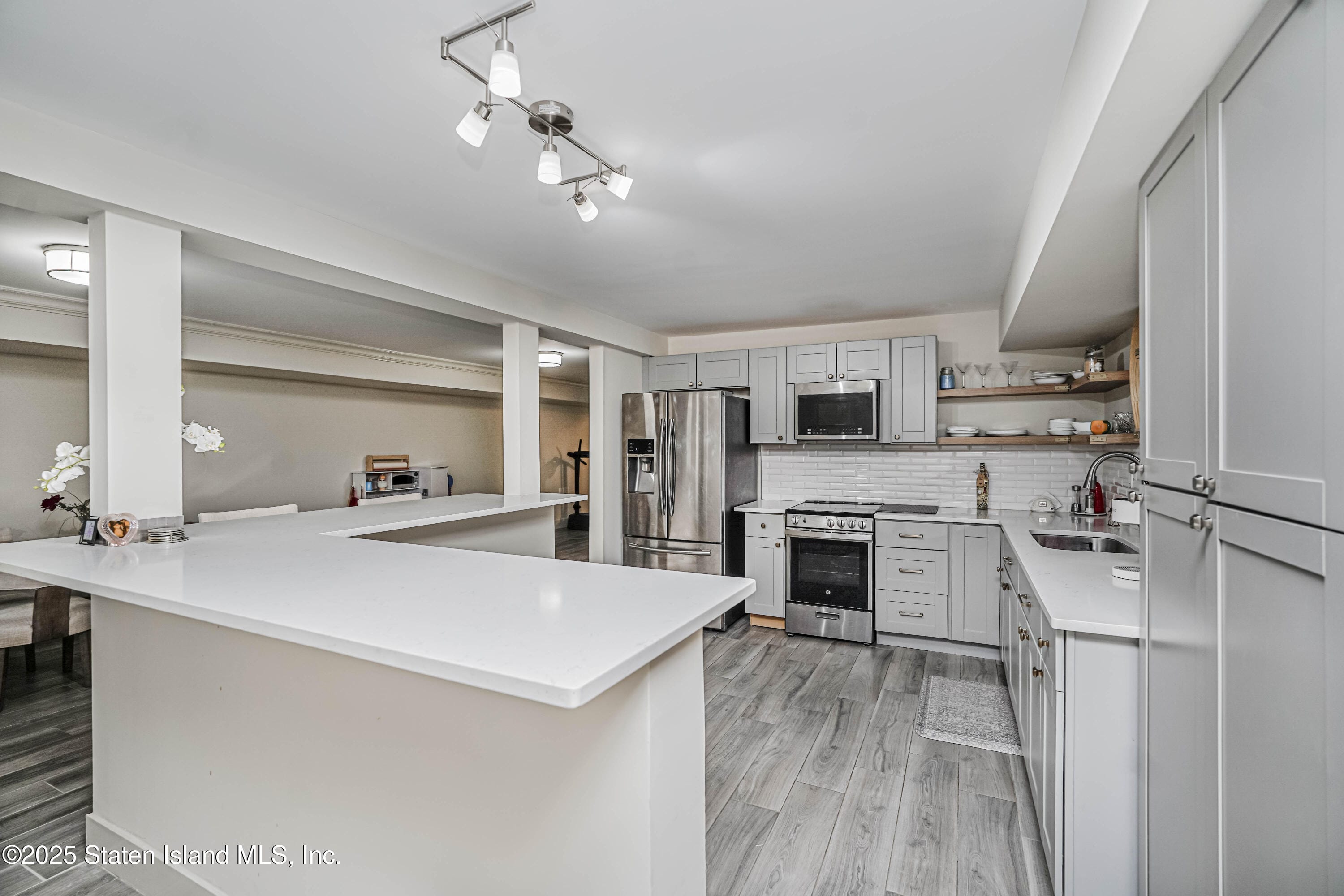 24 Benedict Road, Staten Island, NY, 10304 image 31