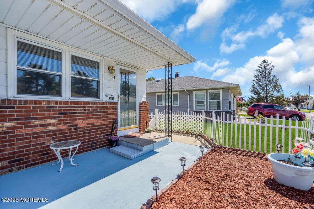 214 Charlotteville Drive Image 3