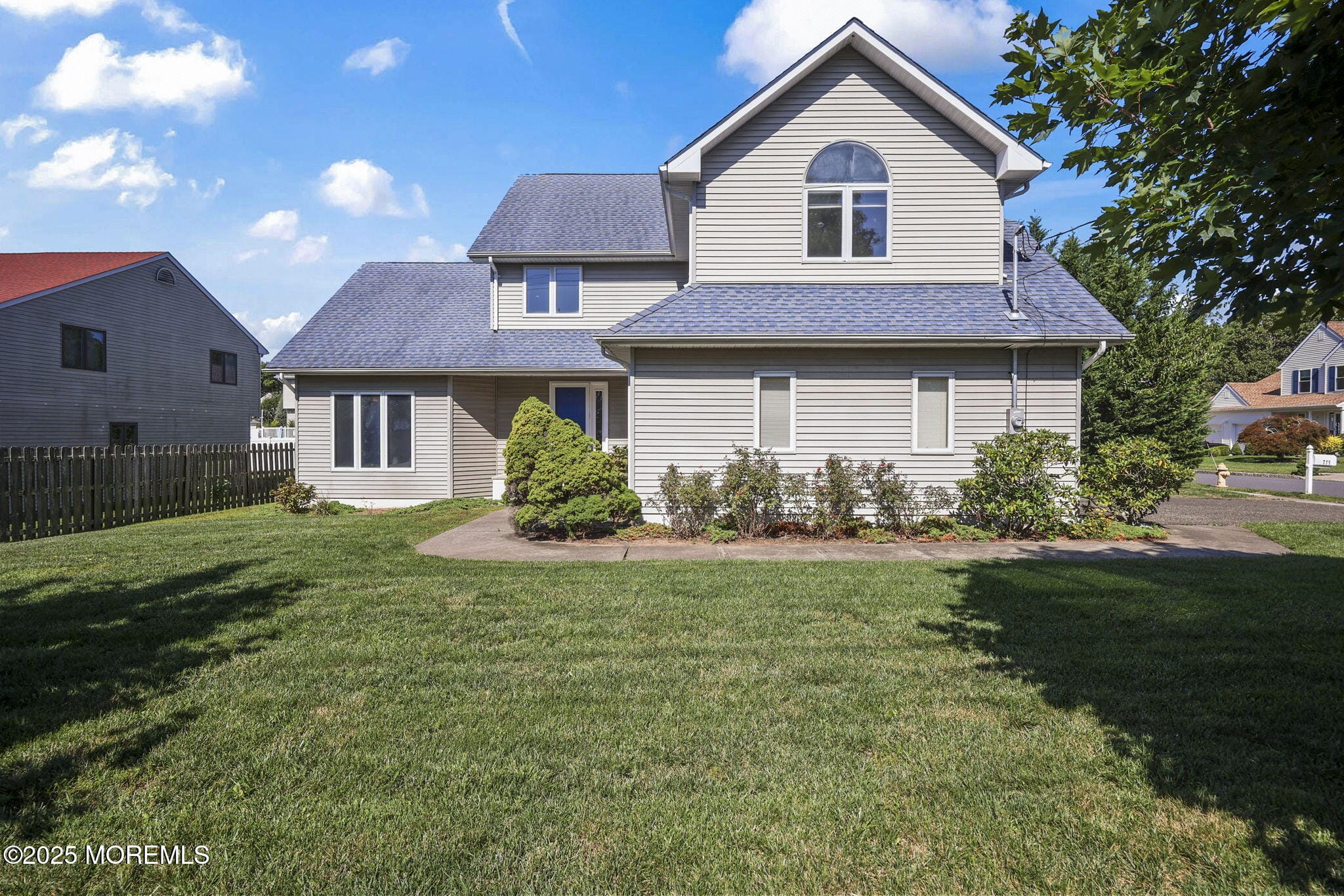 775 Maple Avenue Image 3