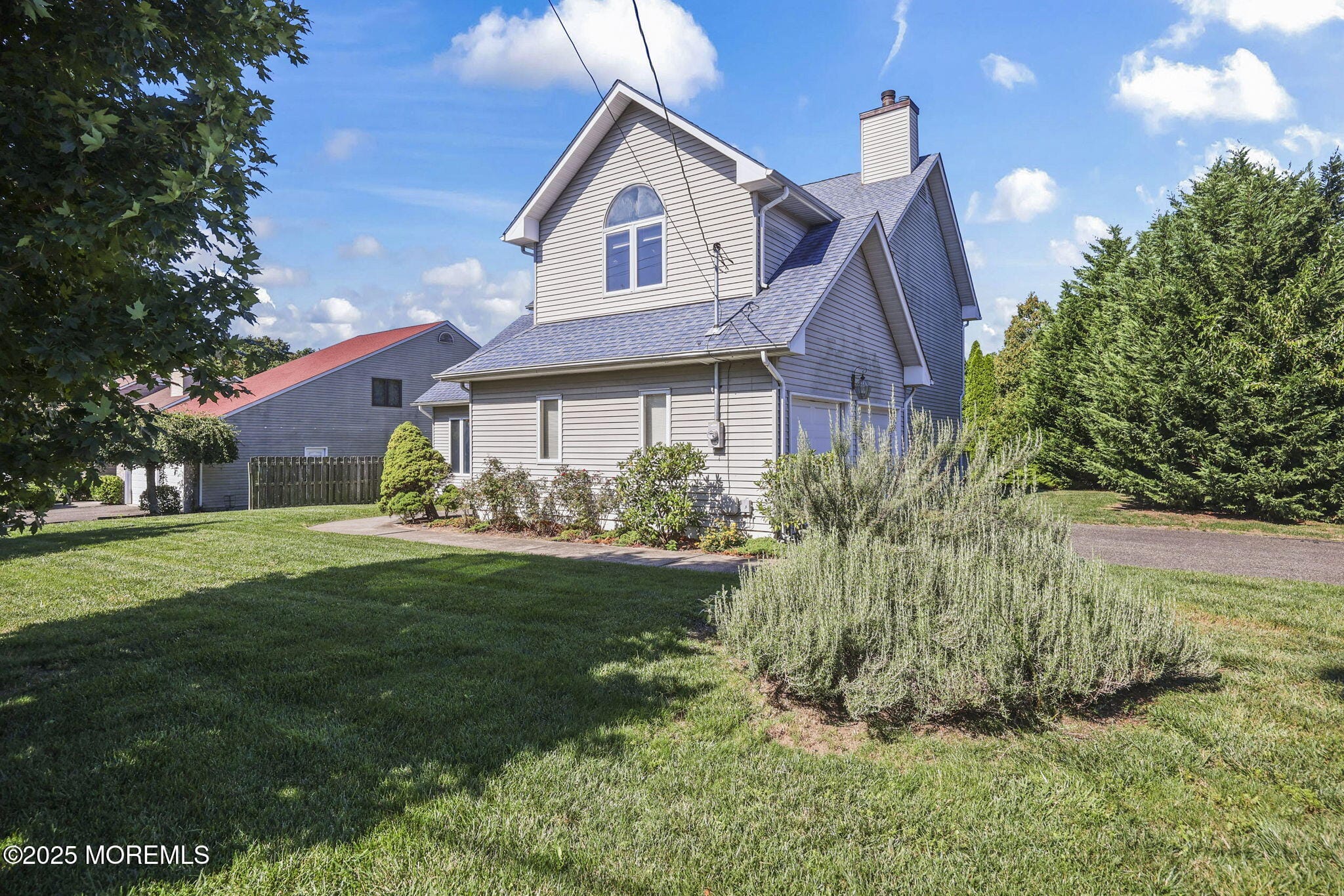 775 Maple Avenue Image 4