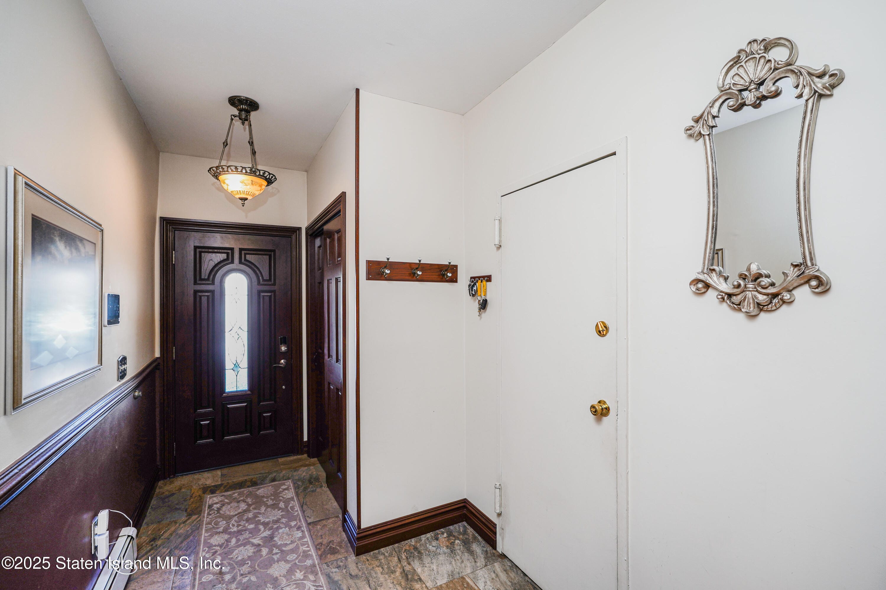 168 Cotter Avenue Image 5