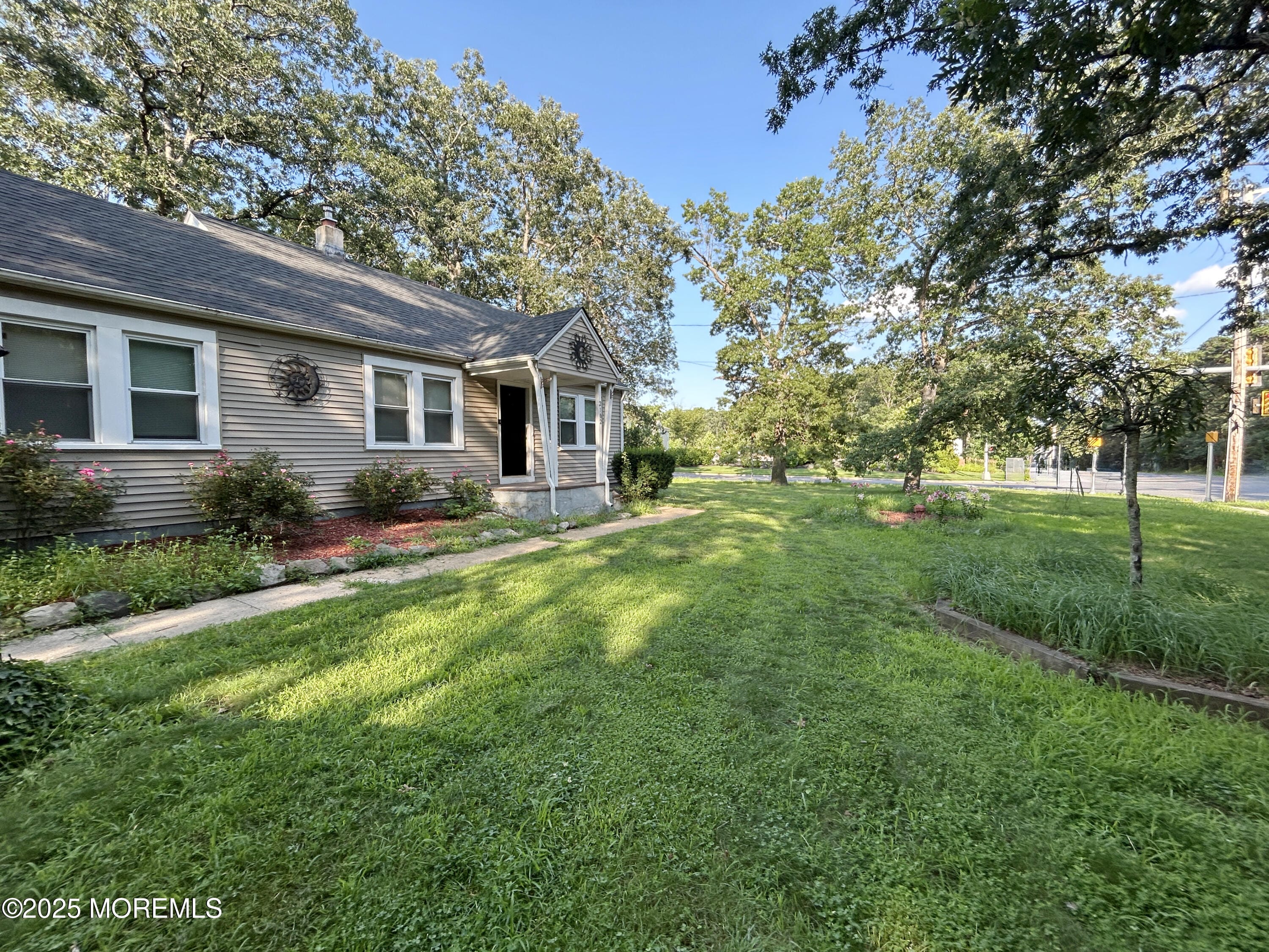 2102 Massachusetts Avenue Image 3