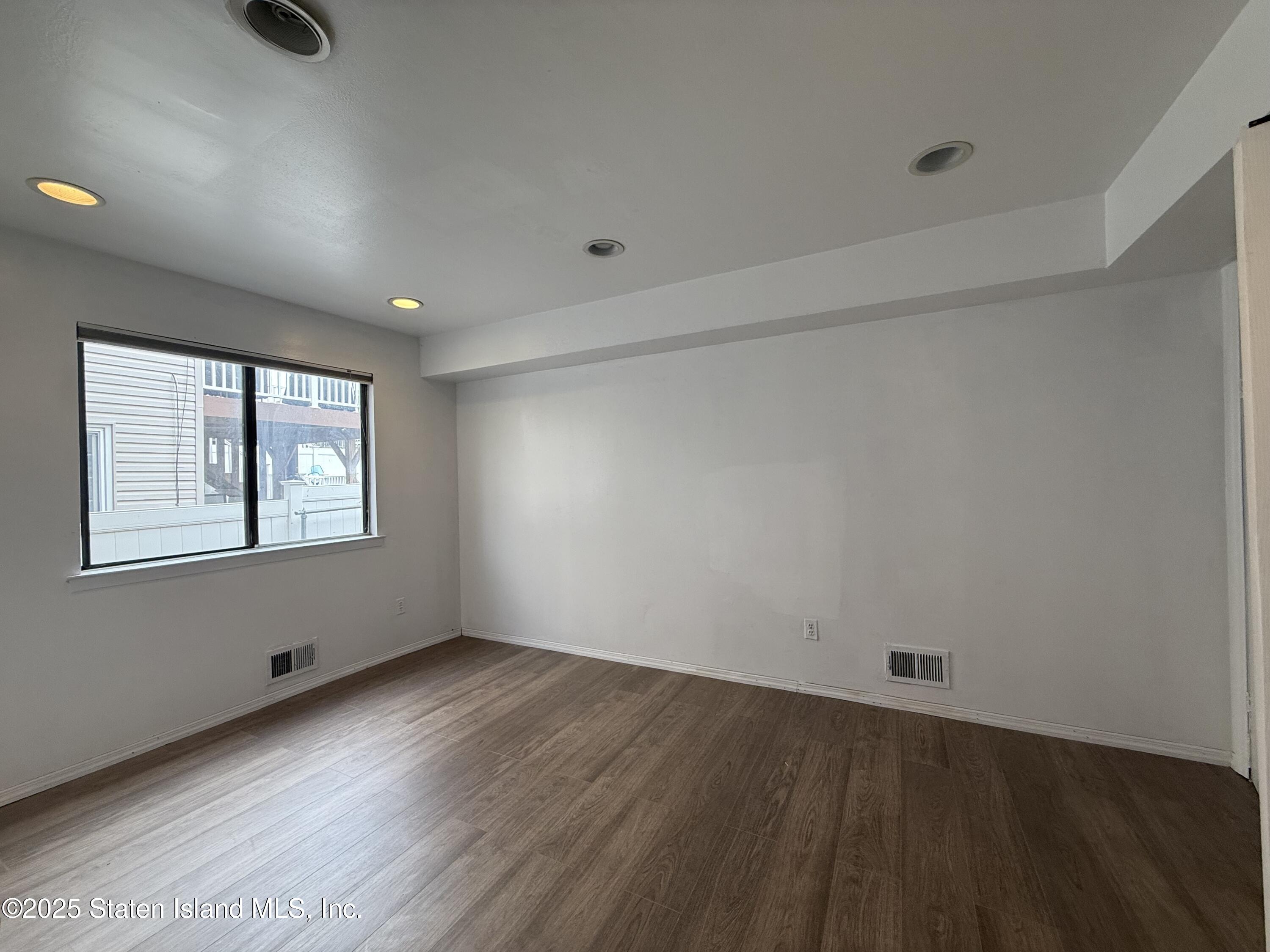 187 Keating Place, Staten Island, NY, 10314 image 36