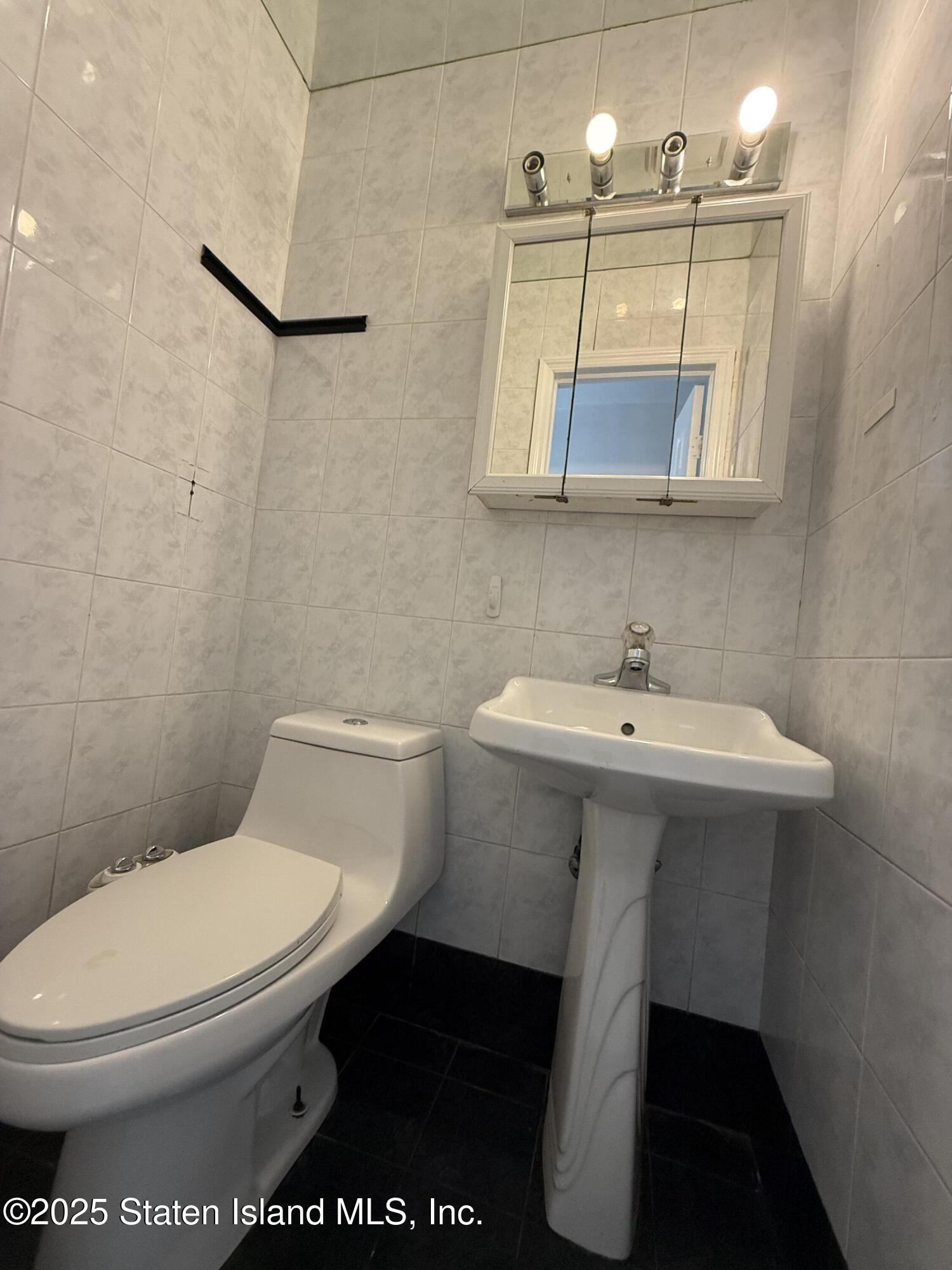 187 Keating Place, Staten Island, NY, 10314 image 17