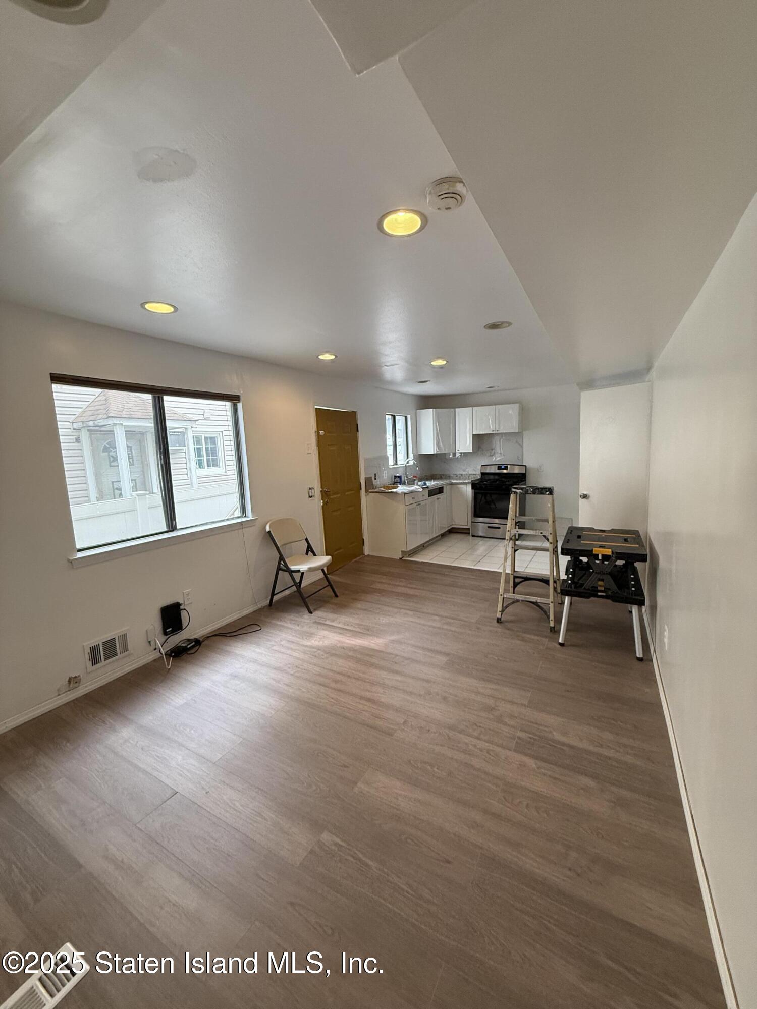 187 Keating Place, Staten Island, NY, 10314 image 35