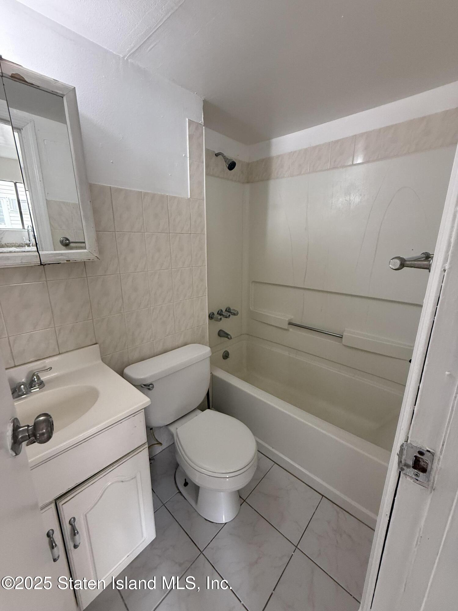 187 Keating Place, Staten Island, NY, 10314 image 38