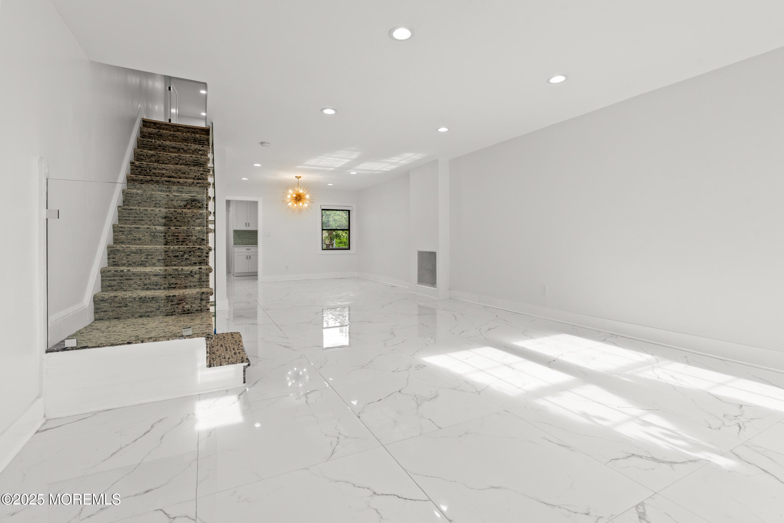 1001 Norwood Avenue 5 Image 4