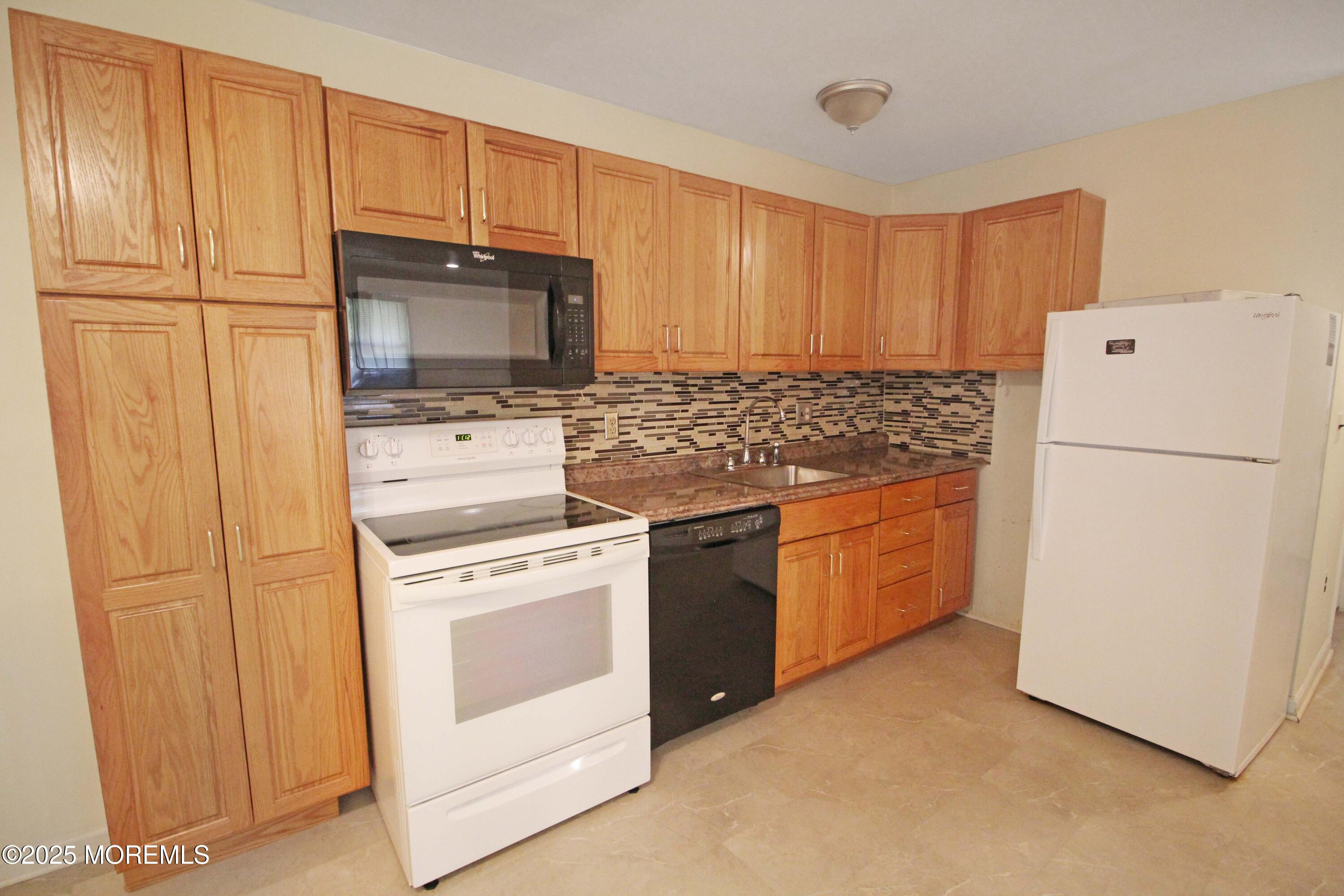 171a Columbine Avenue Image 5