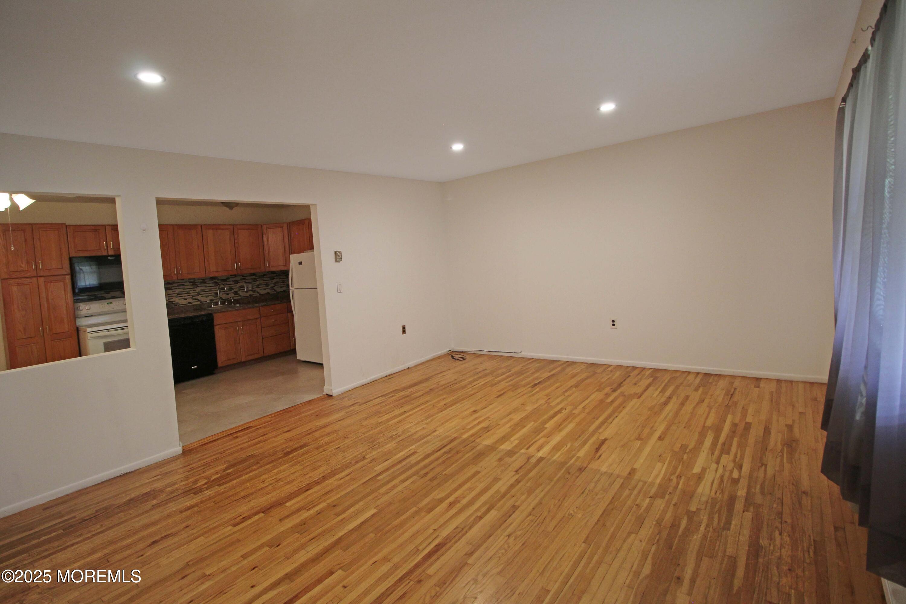 171a Columbine Avenue Image 4