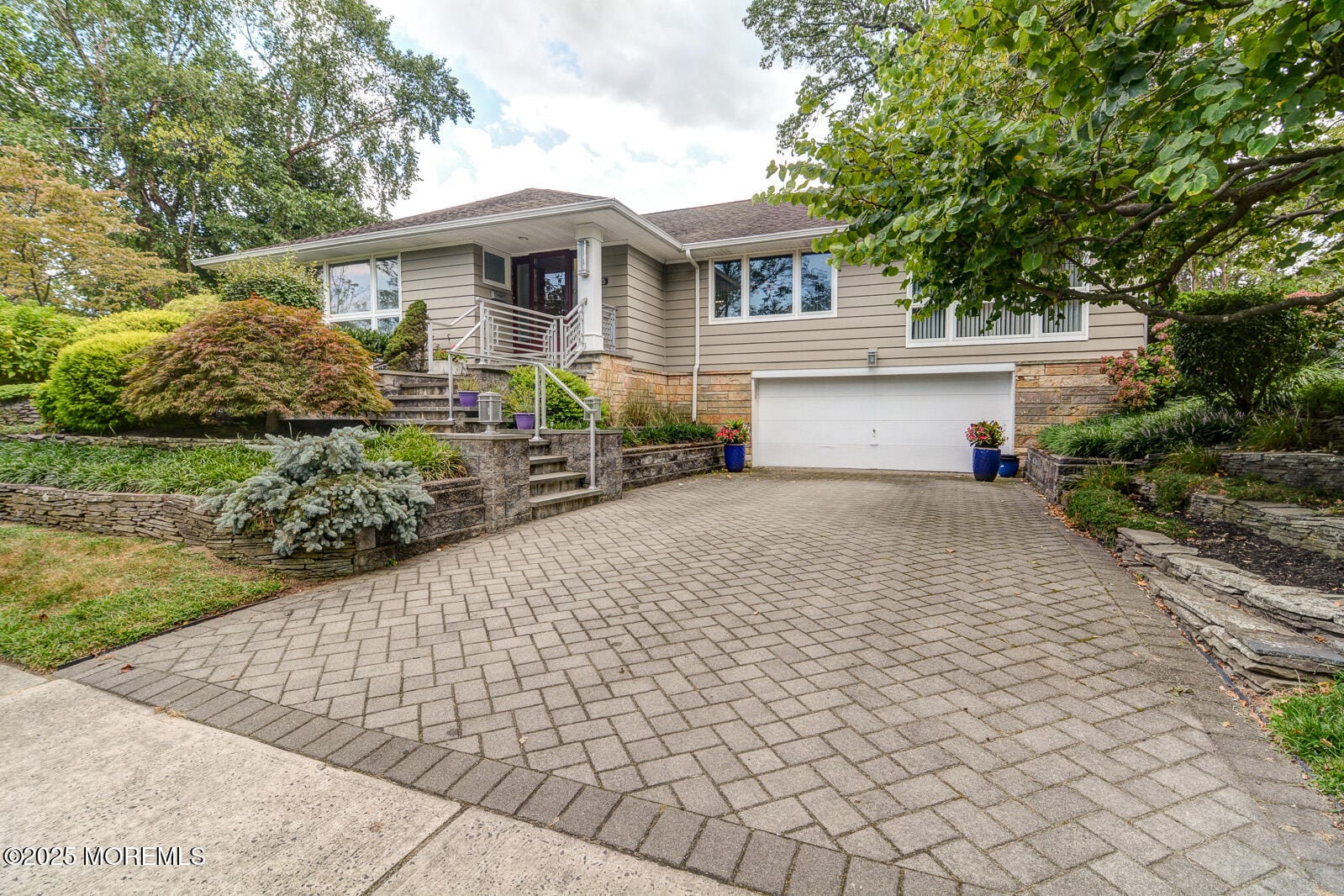 205 Parkview Avenue Image 2