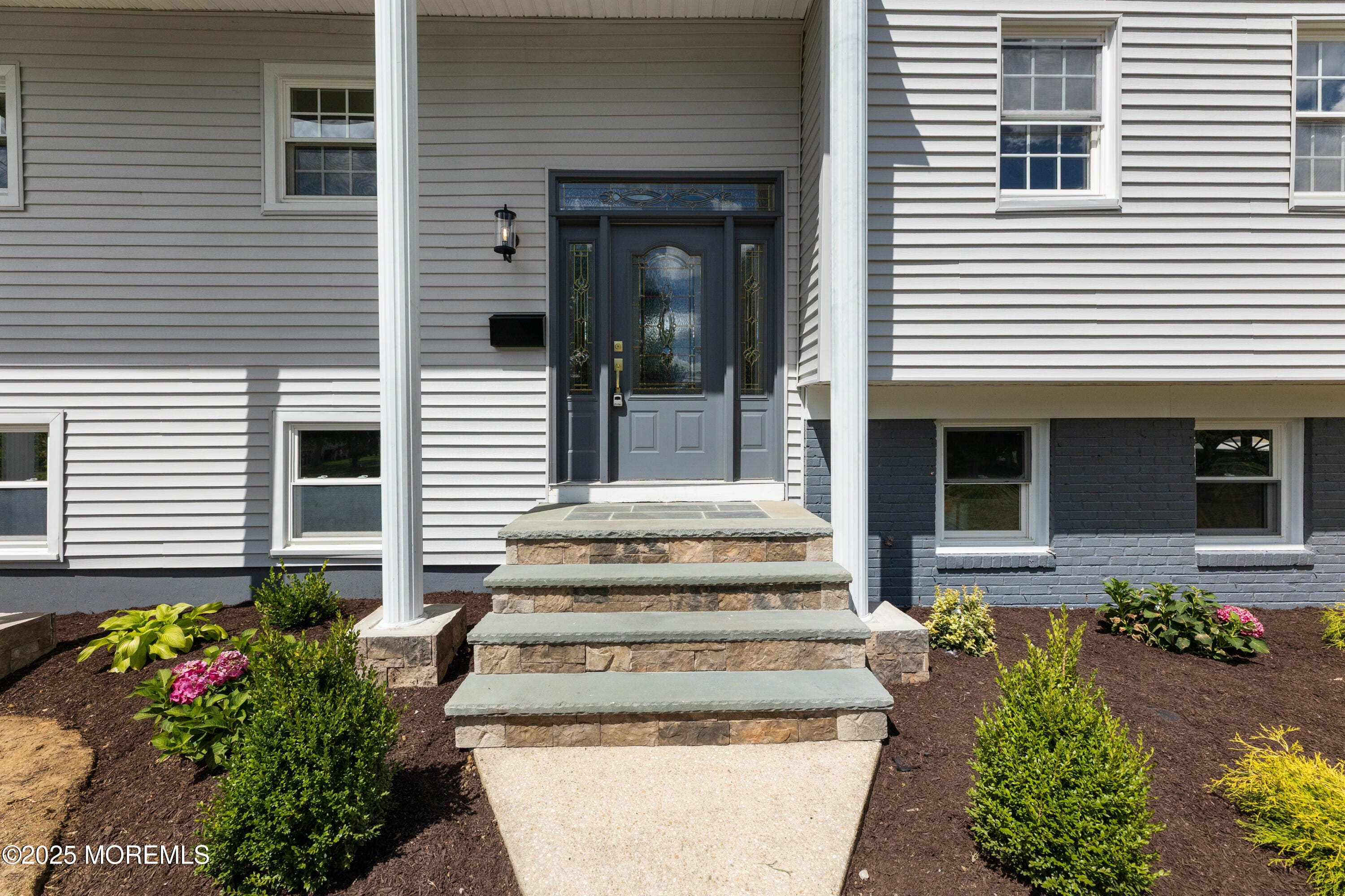 93 Stratford Drive Image 5