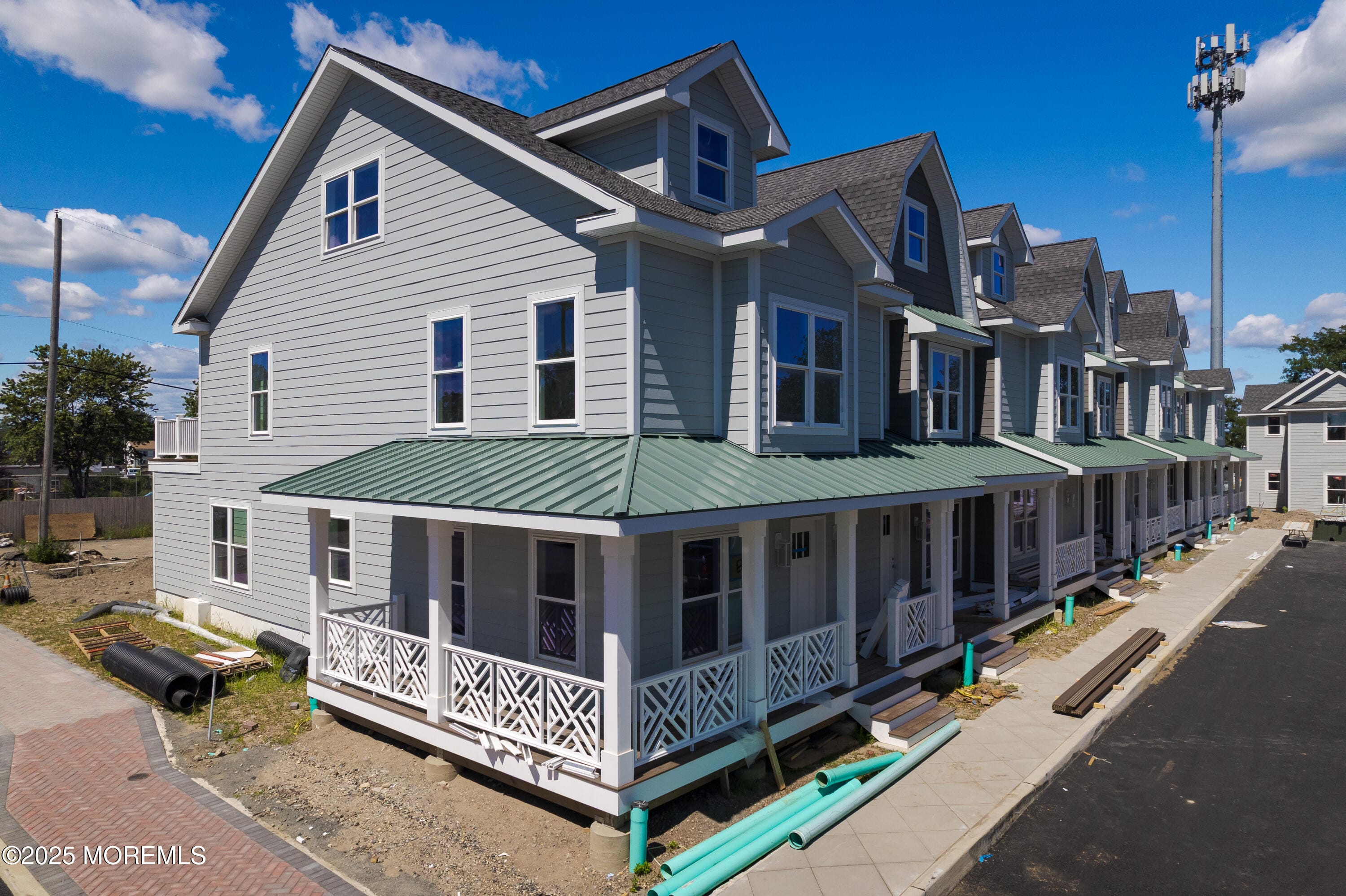 1 Railroad Avenue B1 Image 2