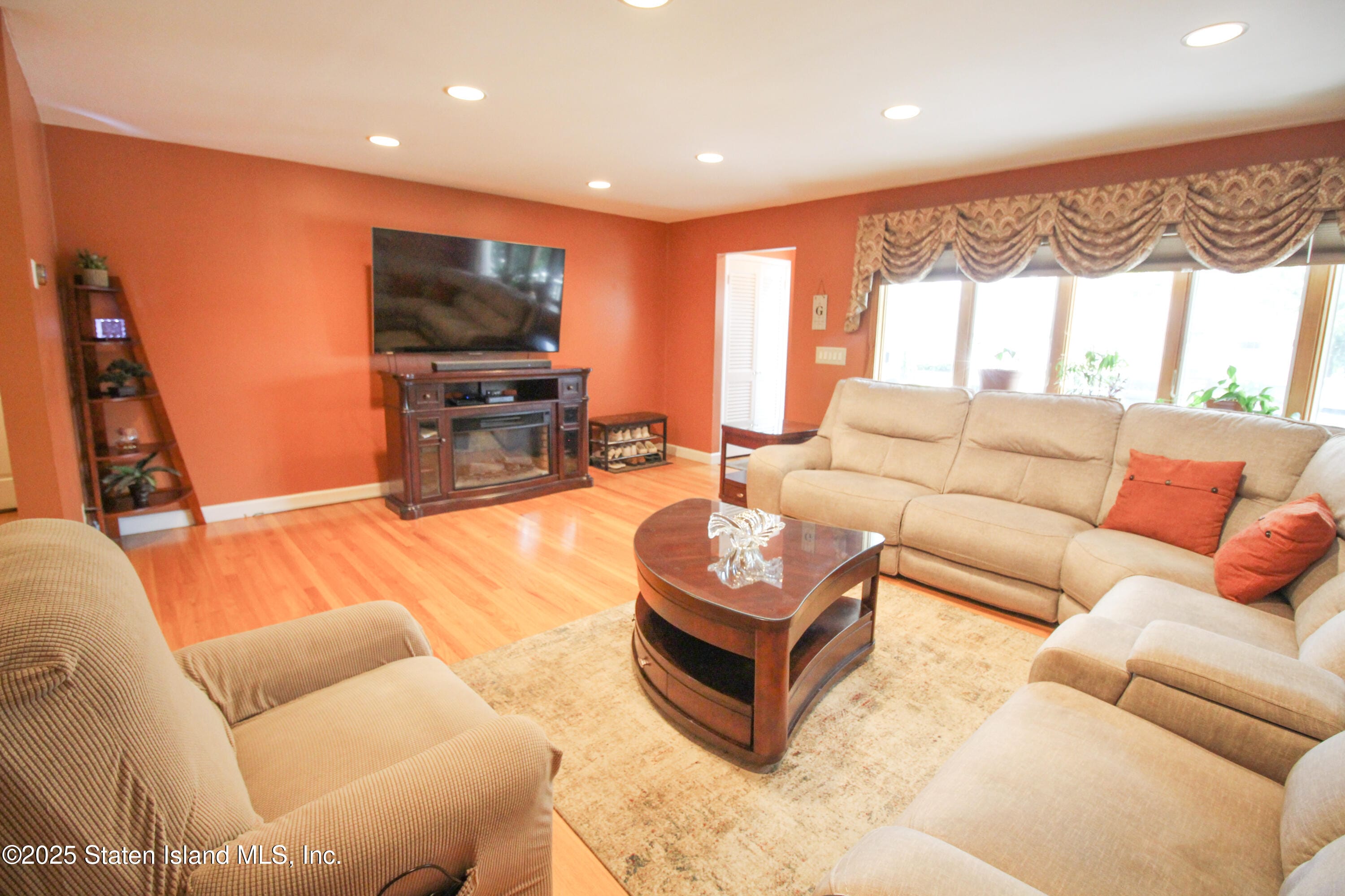 181 Perry Avenue, Staten Island, NY, 10314 image 8