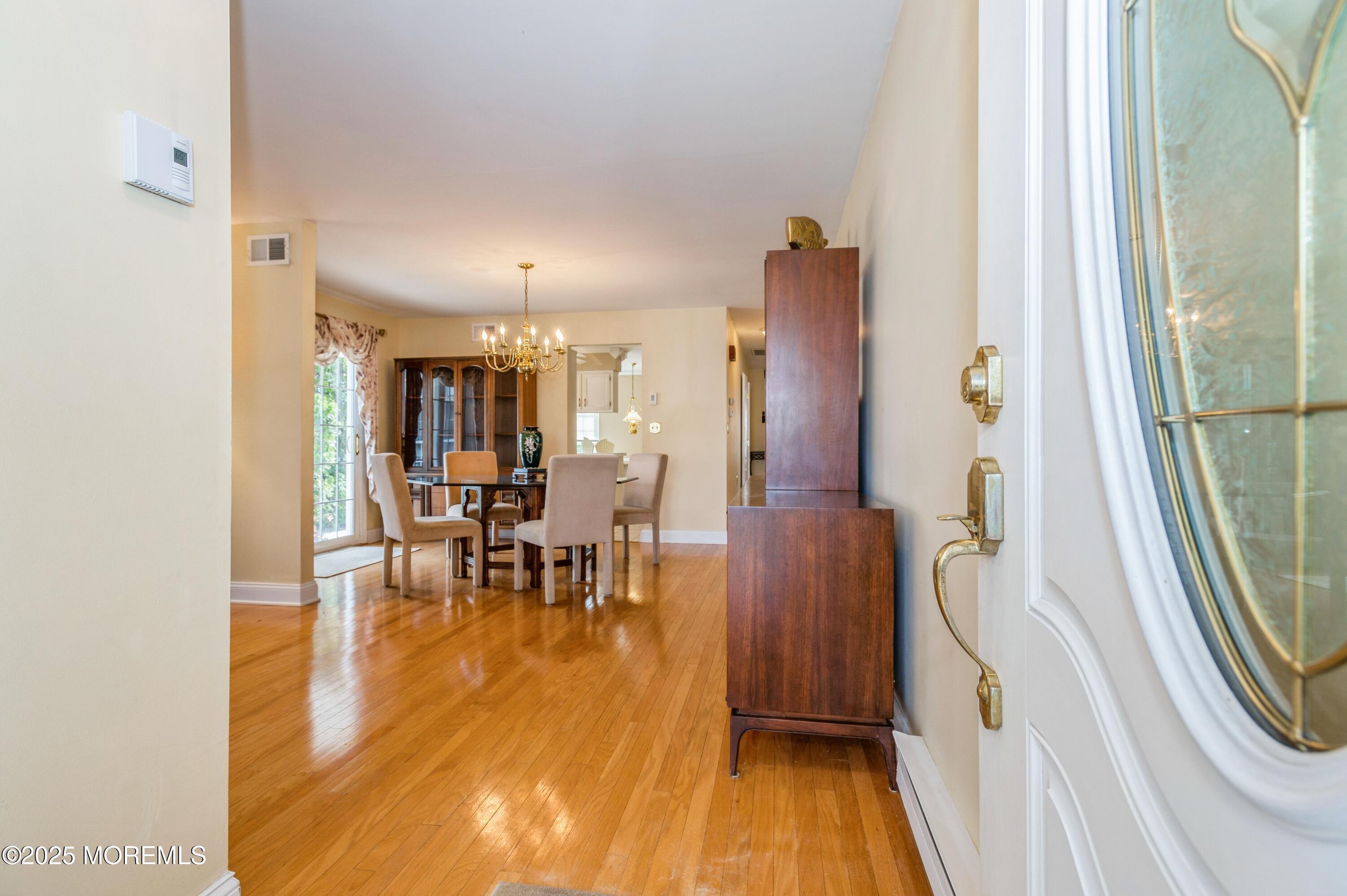 29 Woodstock Lane Image 2