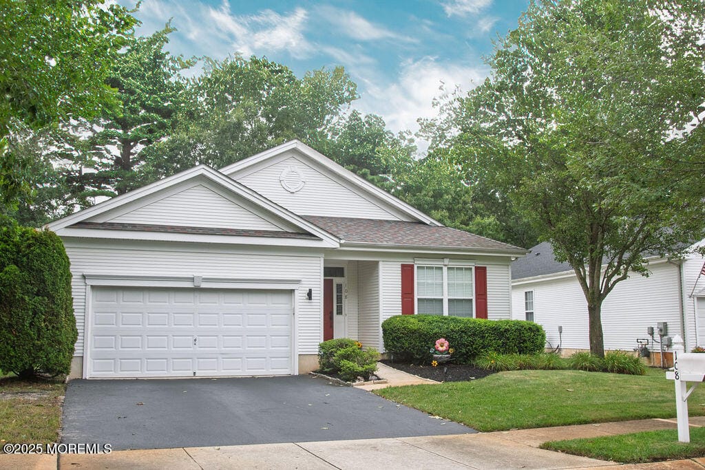 108 Hyannis Court, Galloway, NJ, 08205