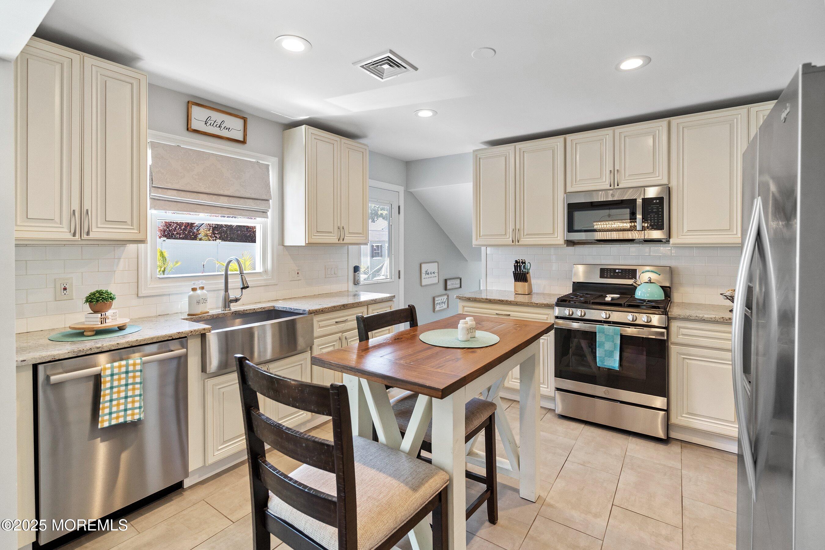 62 Highland Avenue, Leonardo, NJ, 07737 image 17