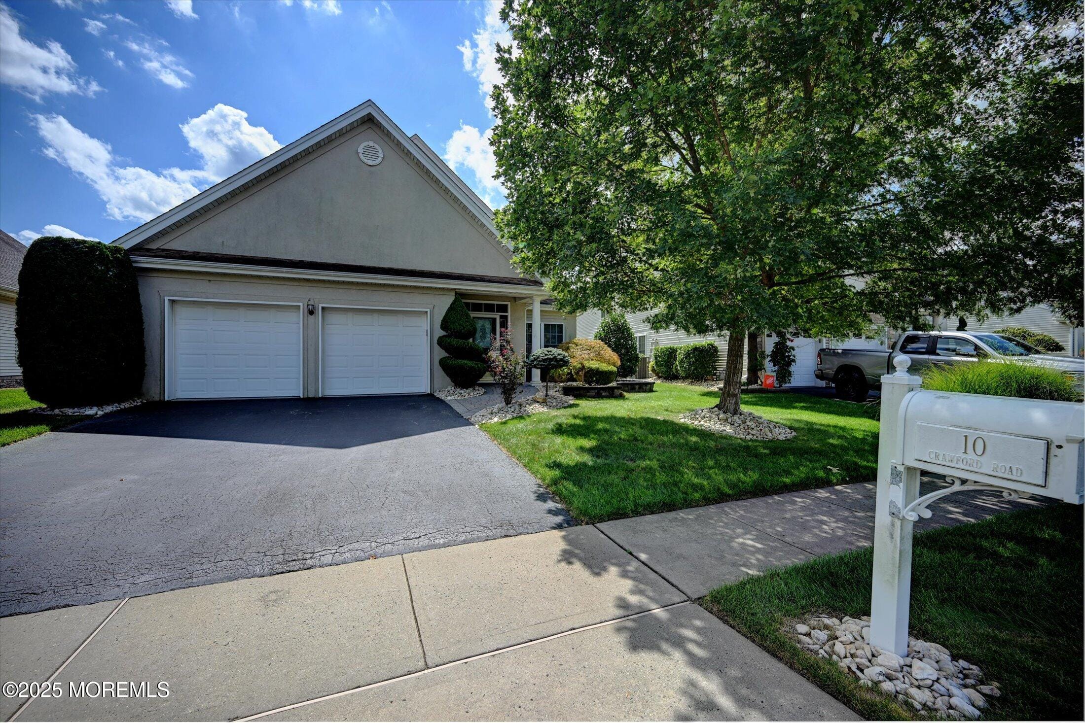 10 Crawford Road, Manalapan, NJ, 07726