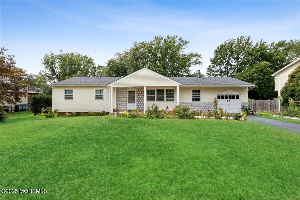 19 Pease Road, Manalapan, NJ, 07726